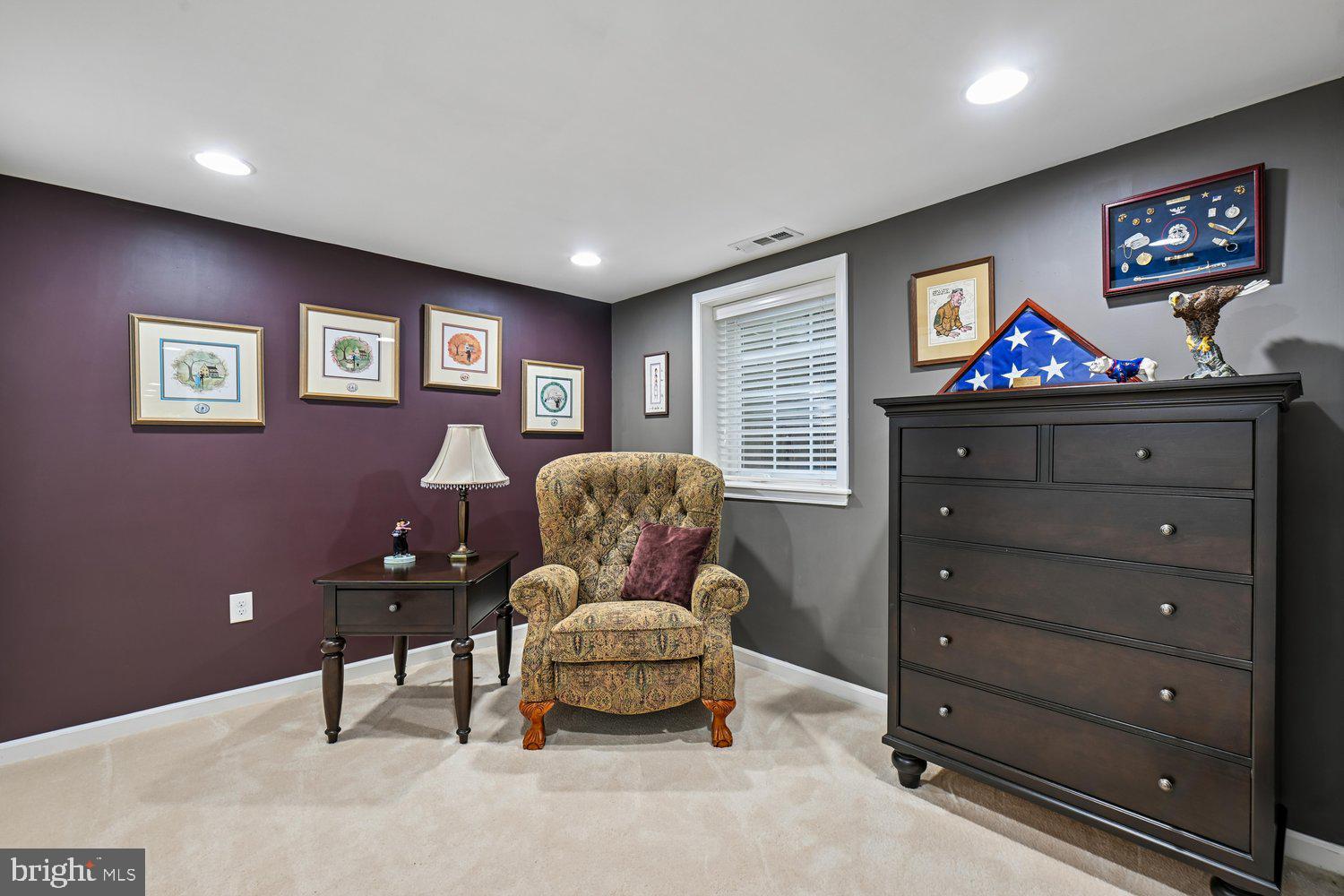 CHESTNUT HILL - Residential