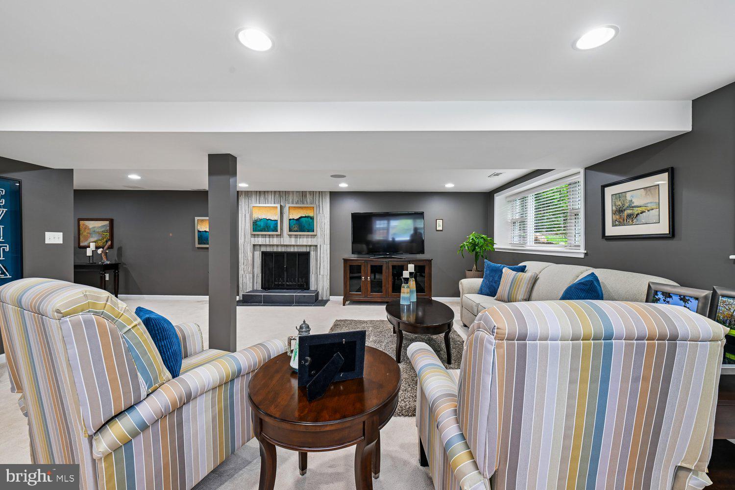 CHESTNUT HILL - Residential