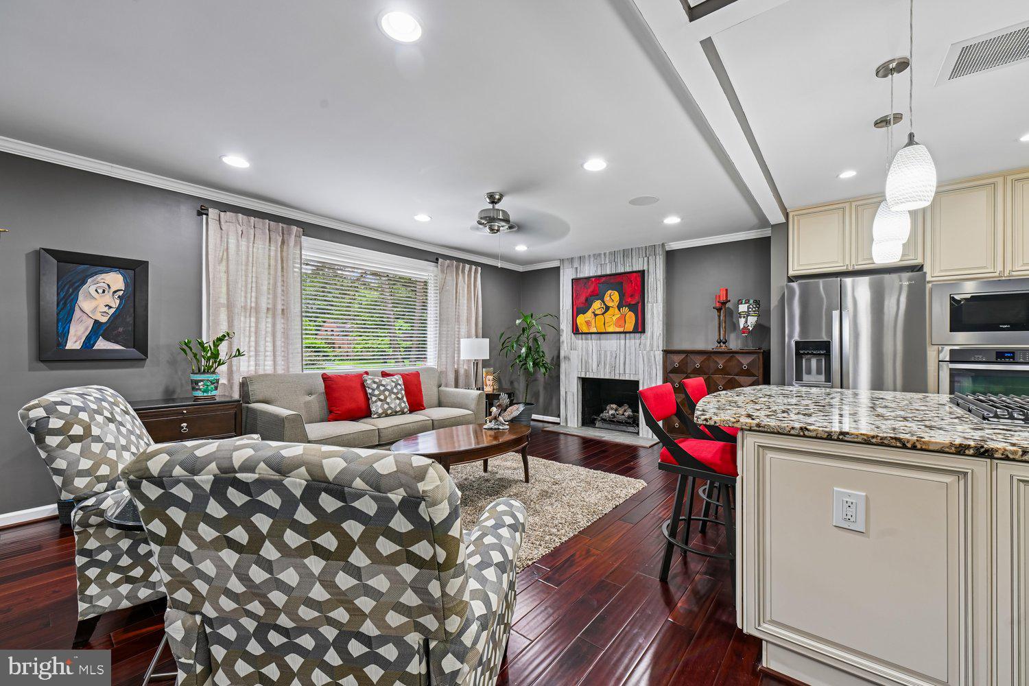 CHESTNUT HILL - Residential