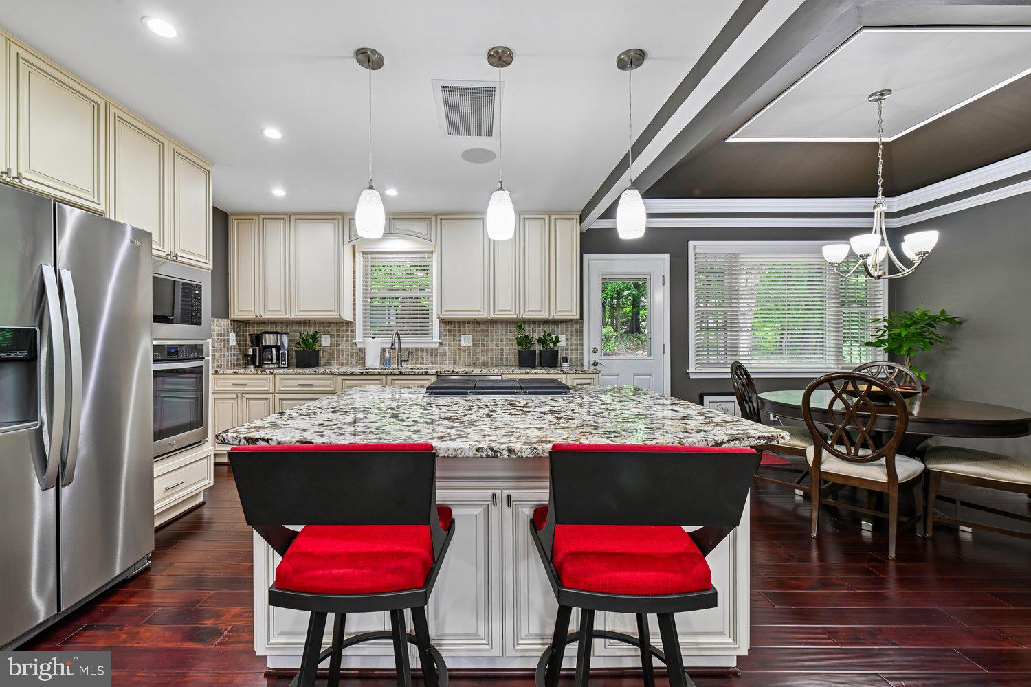 CHESTNUT HILL - Residential