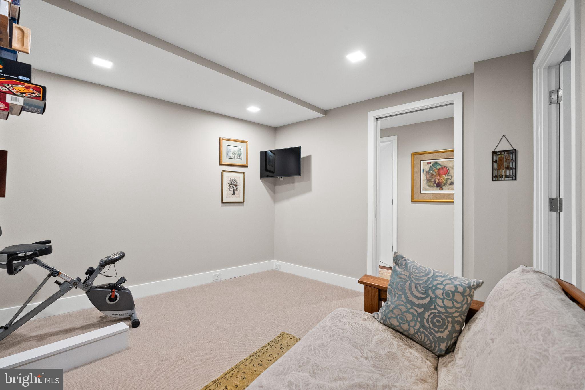 FOGGY BOTTOM - Residential