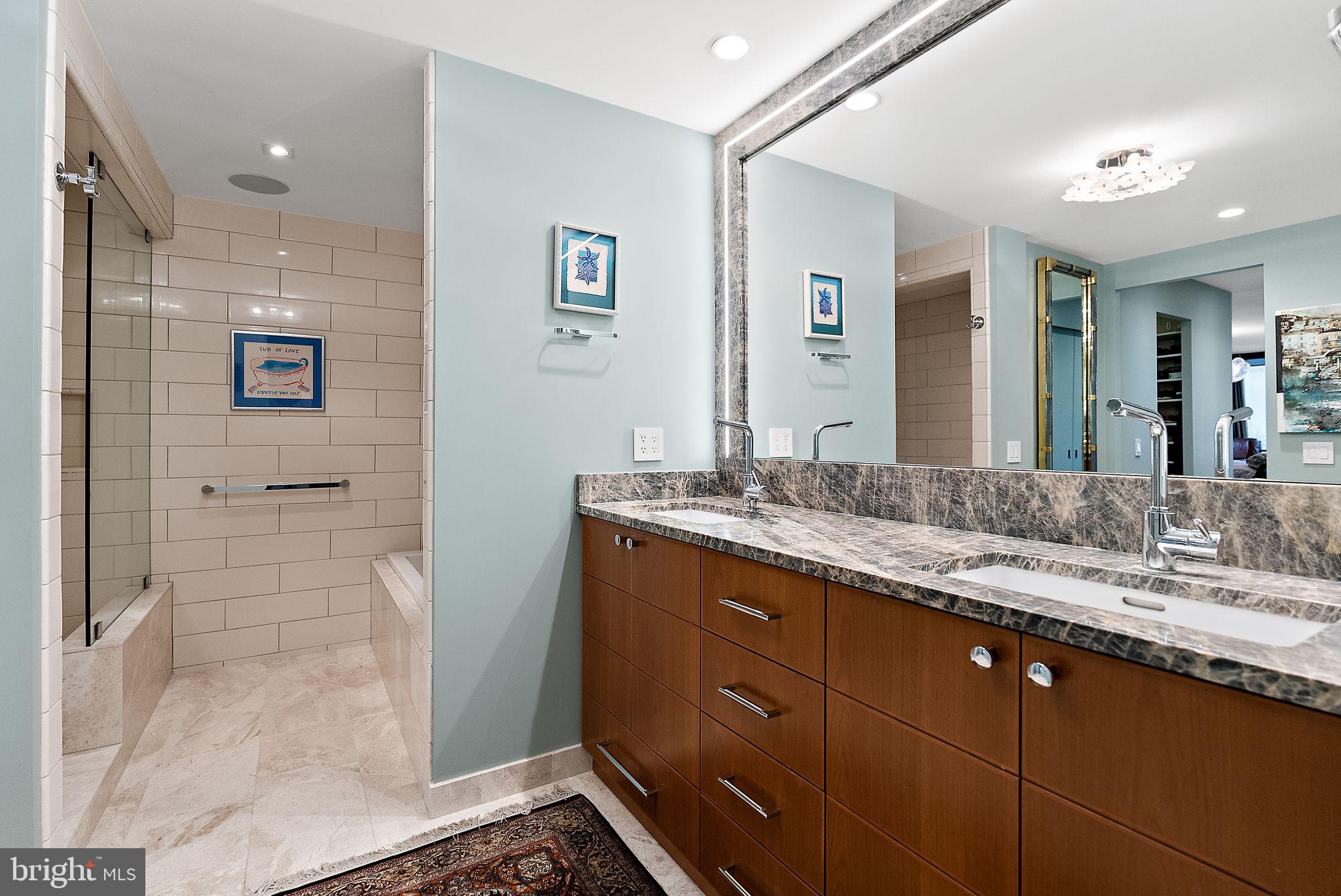 FOGGY BOTTOM - Residential