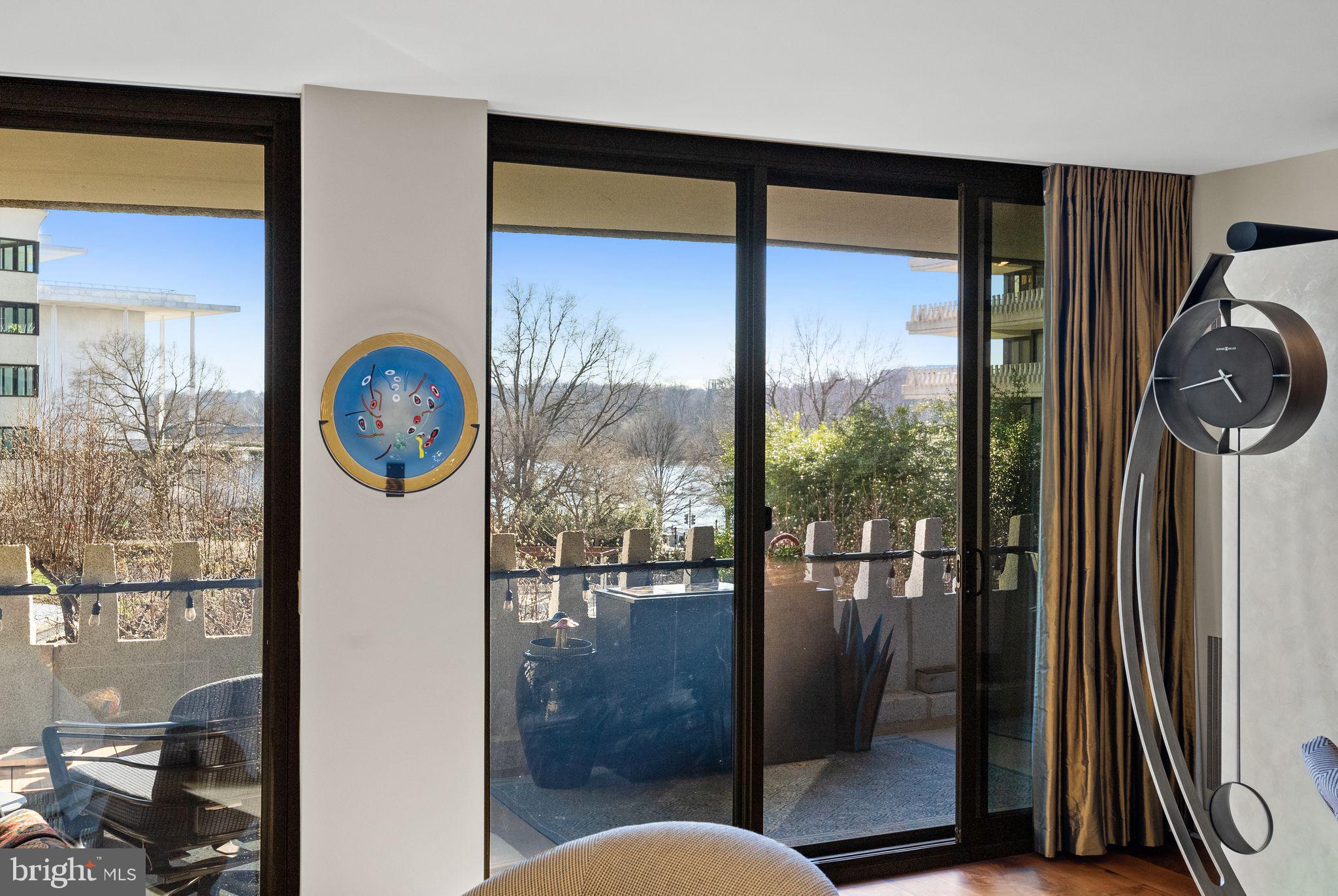 FOGGY BOTTOM - Residential