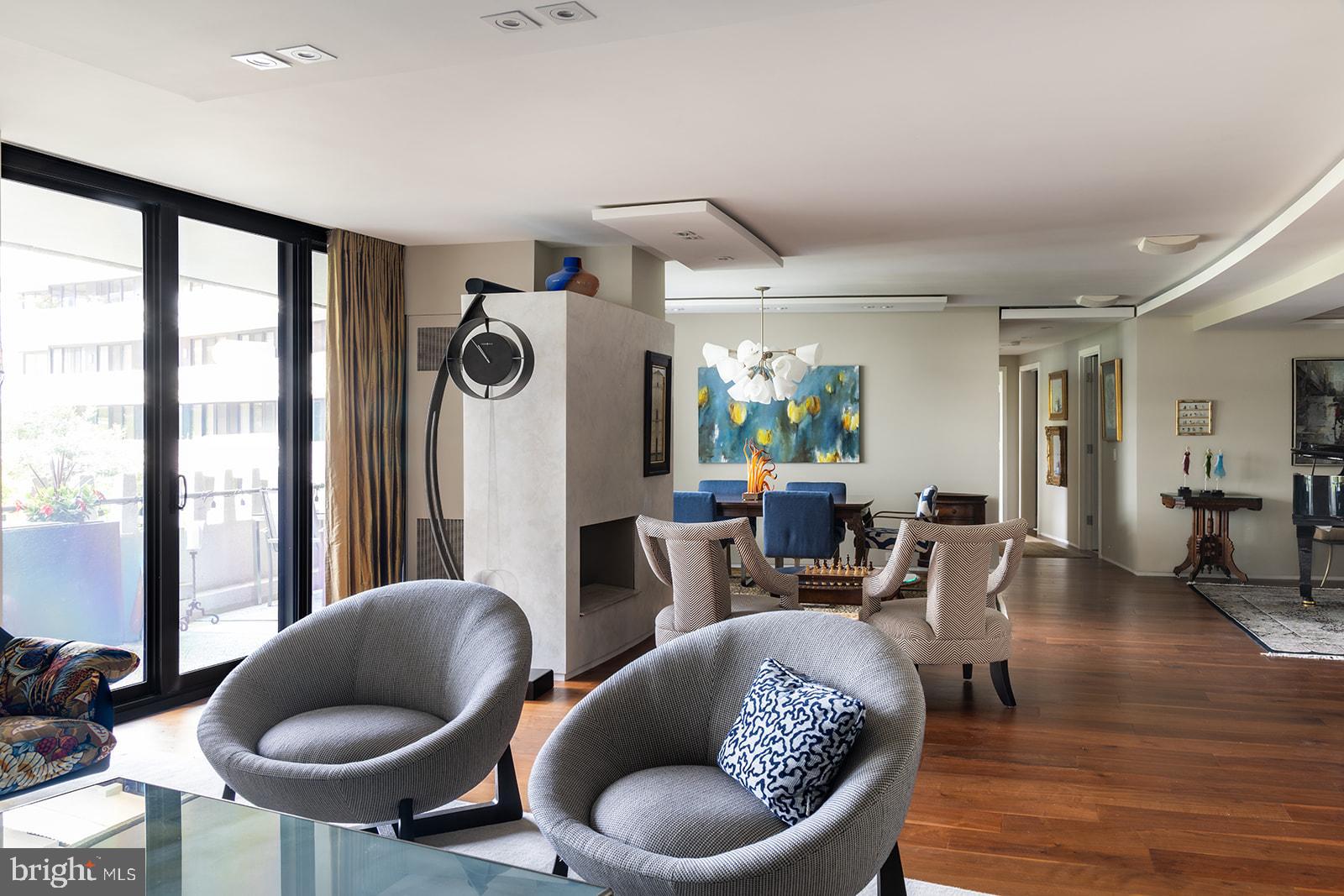 FOGGY BOTTOM - Residential