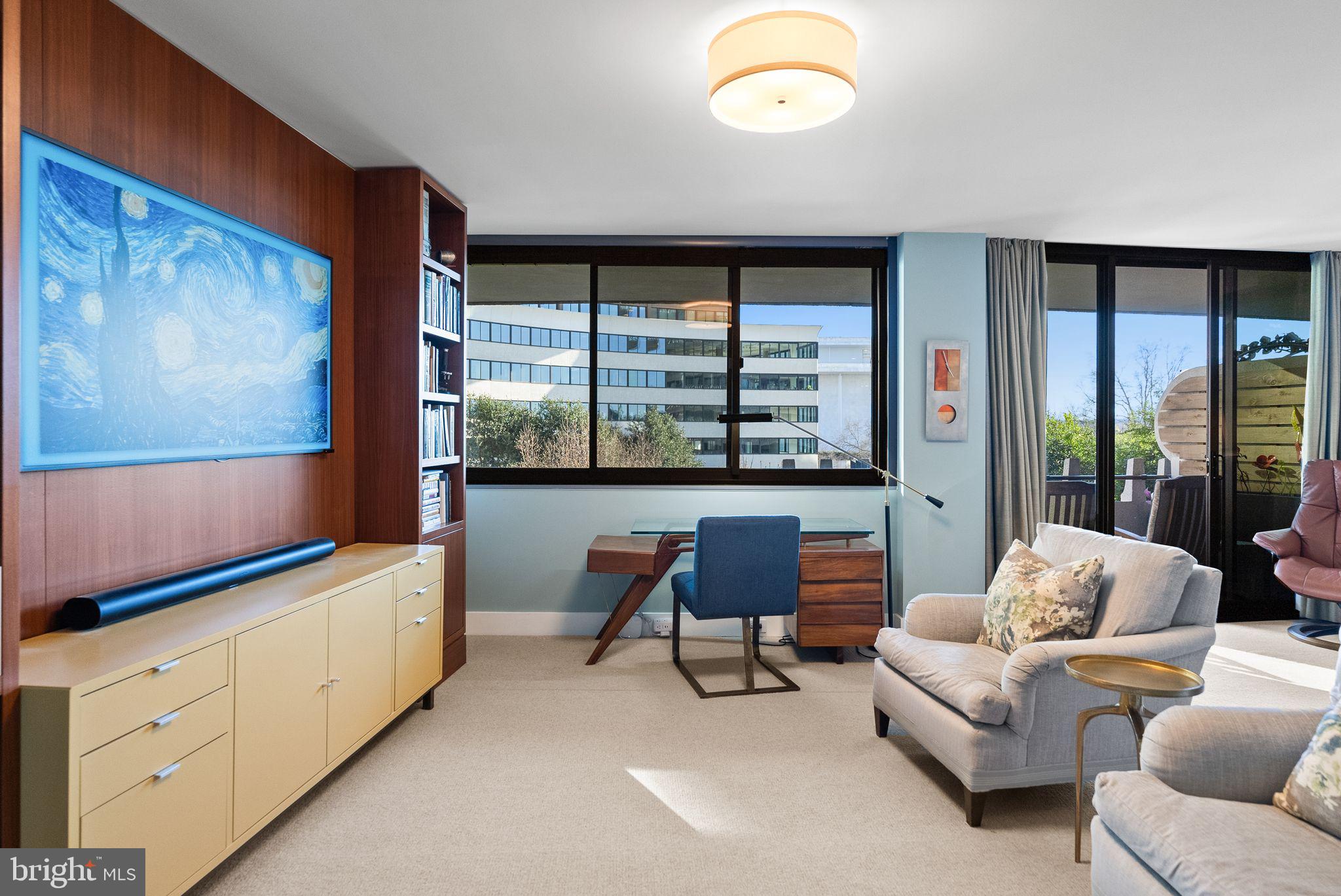 FOGGY BOTTOM - Residential