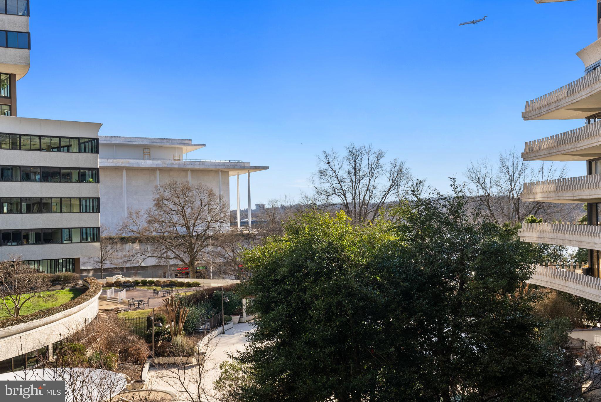 FOGGY BOTTOM - Residential