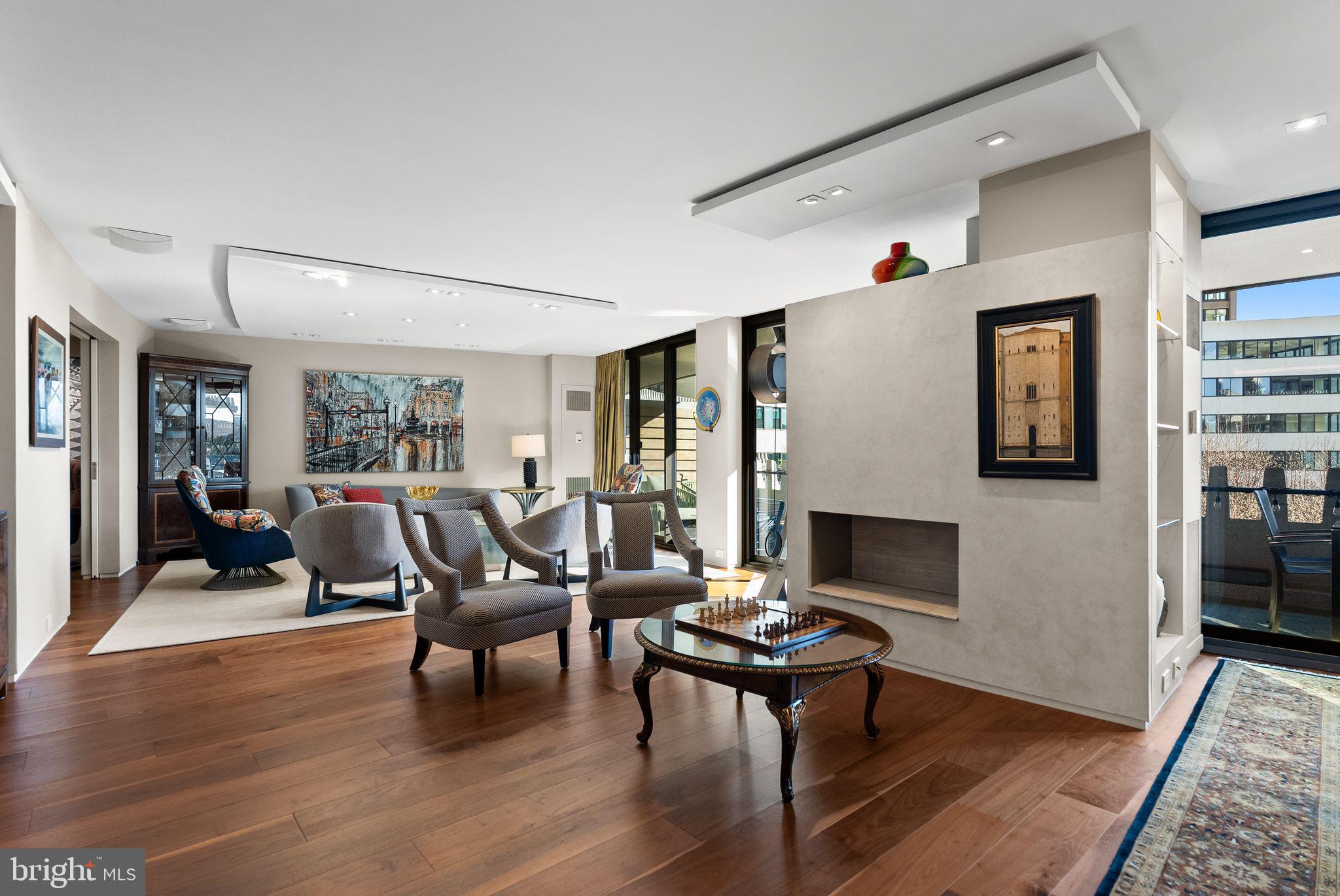 FOGGY BOTTOM - Residential