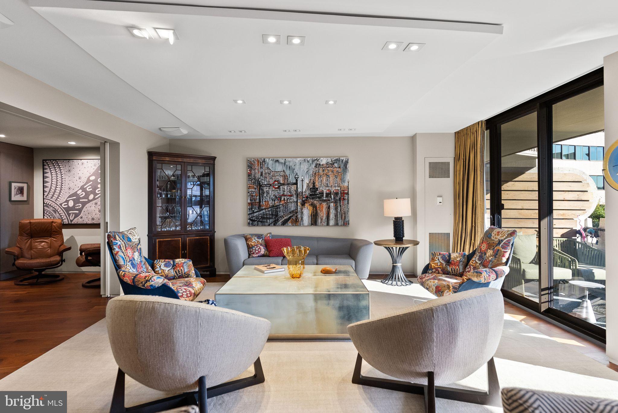 FOGGY BOTTOM - Residential