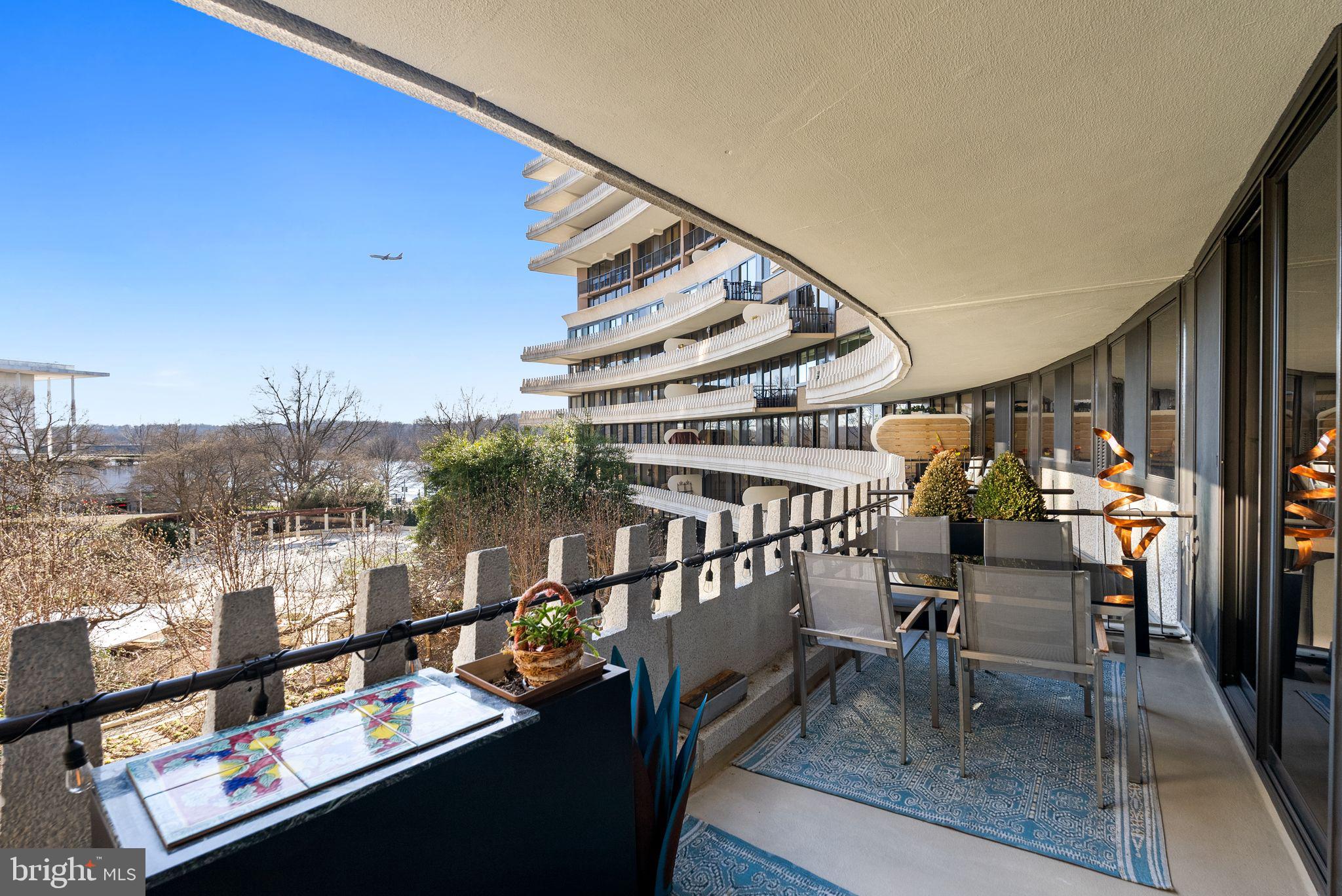 FOGGY BOTTOM - Residential