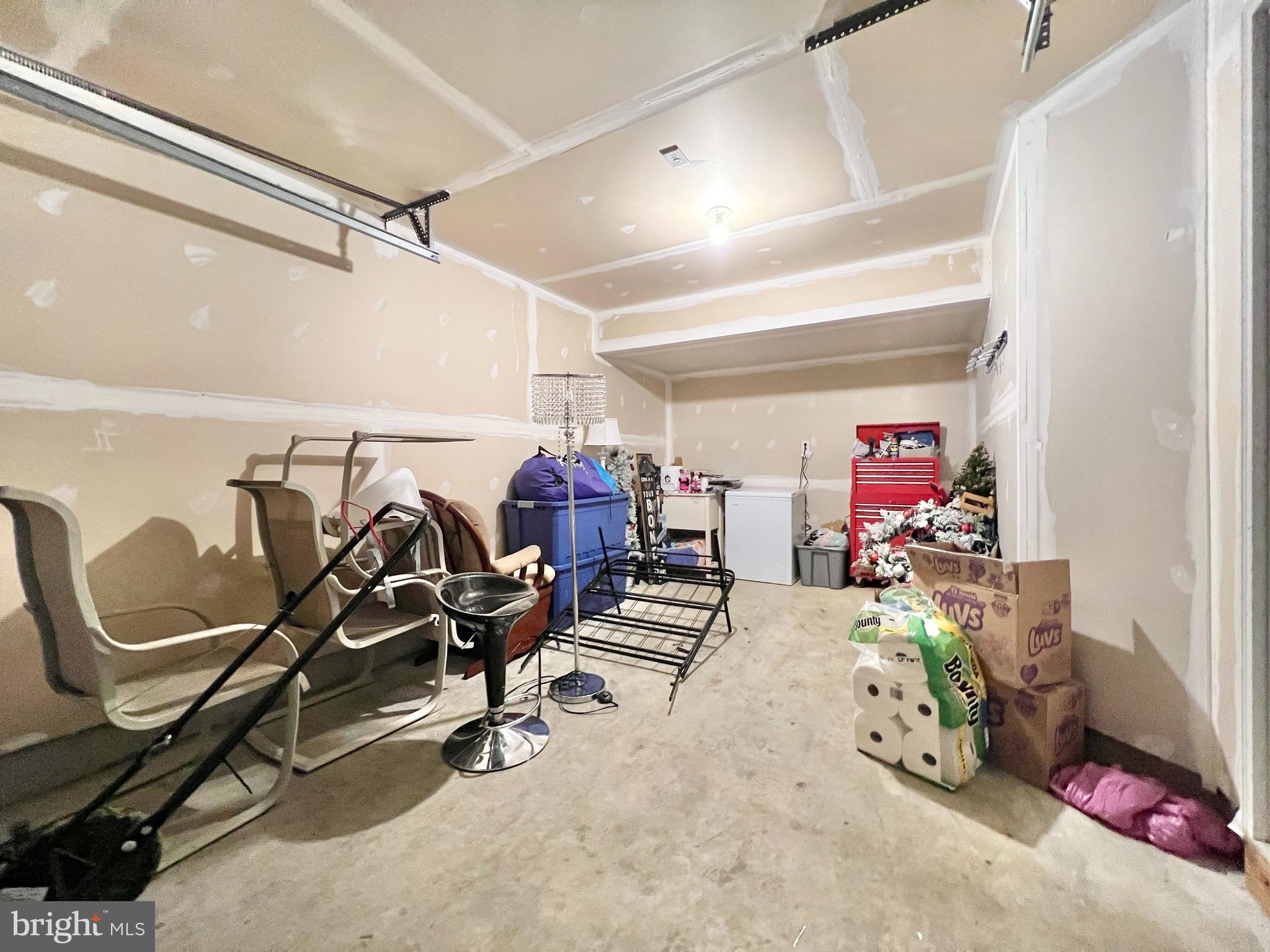 STONEBROOK VILLAGE - Residential