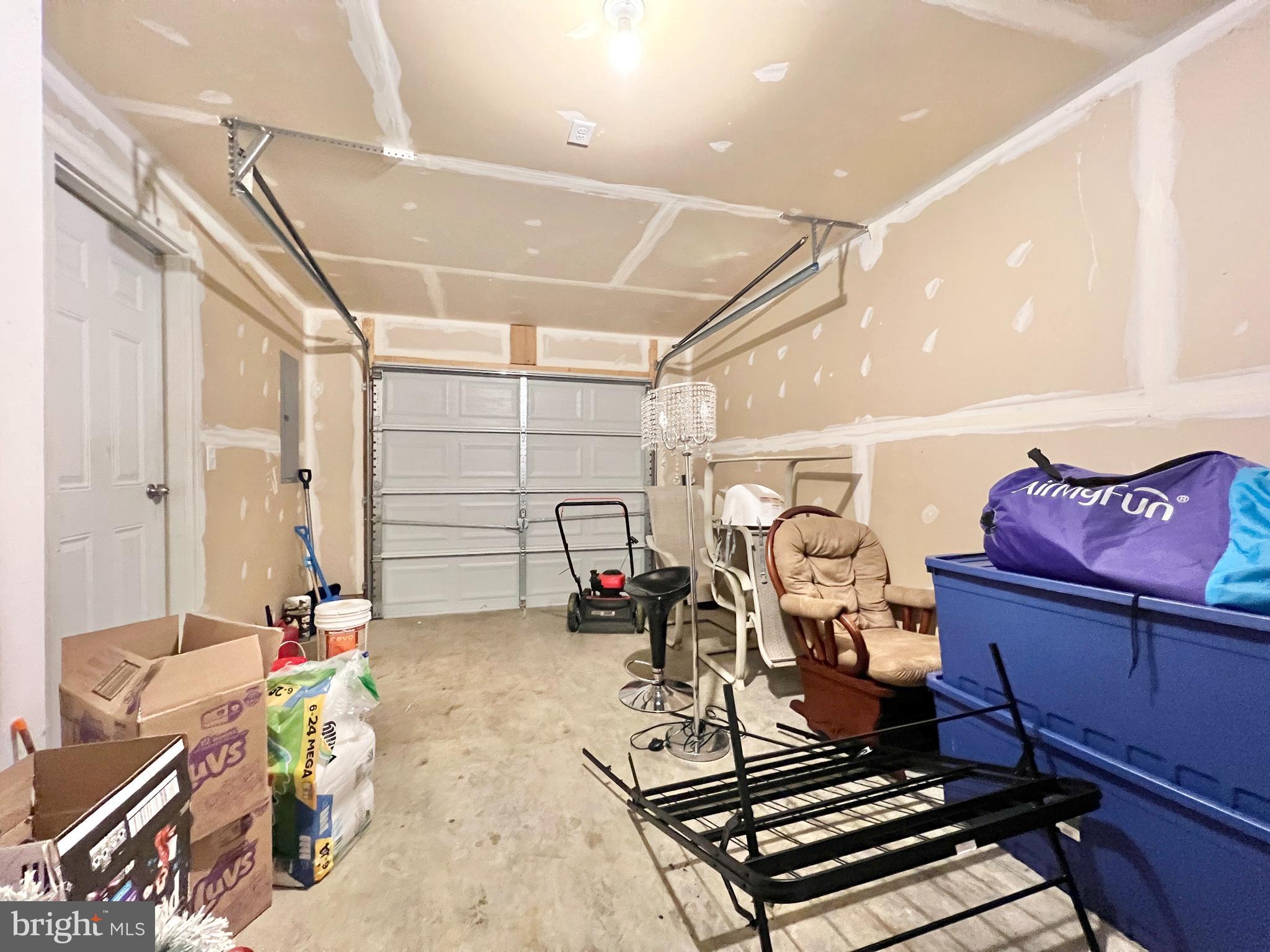 STONEBROOK VILLAGE - Residential