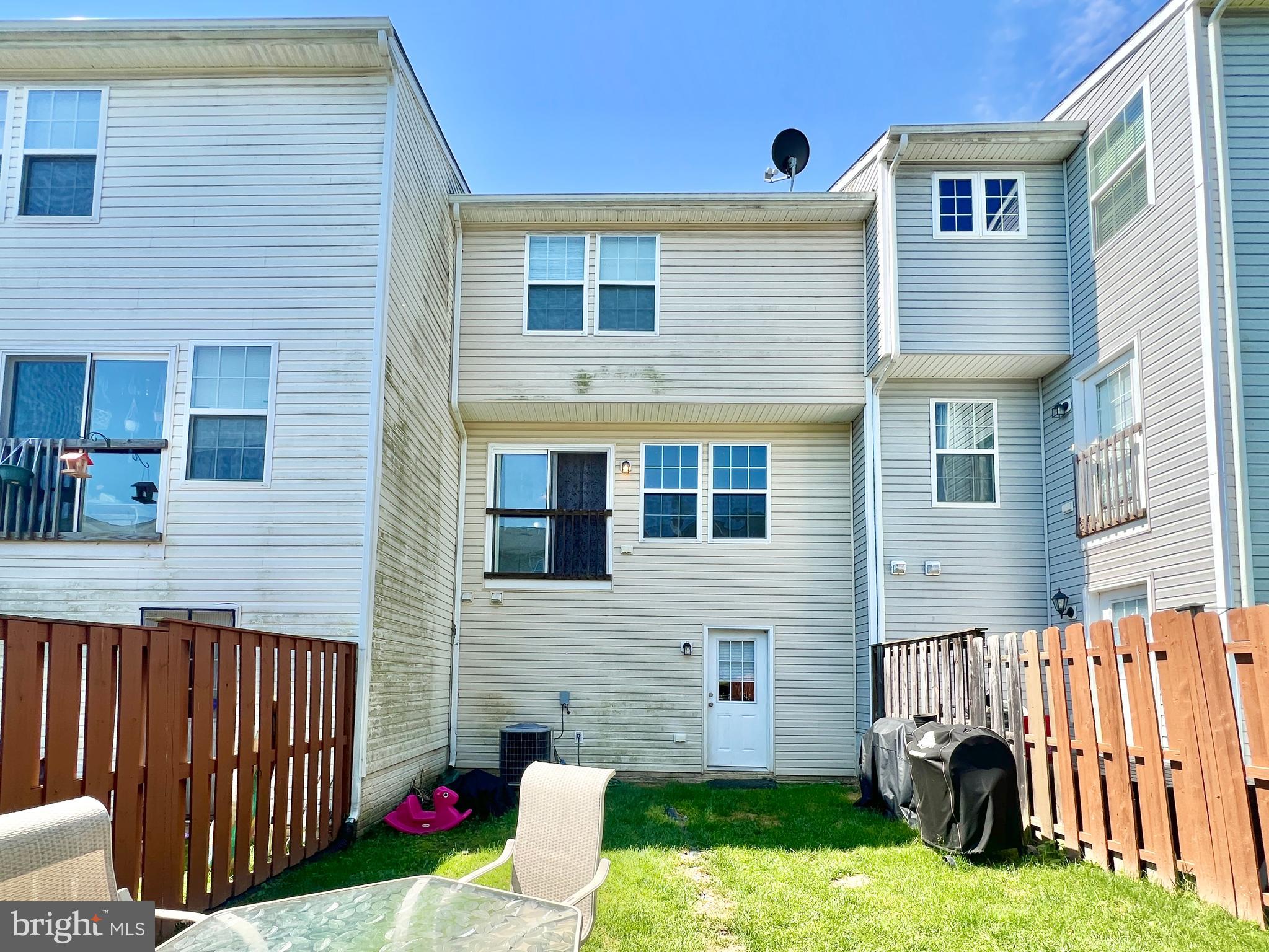 STONEBROOK VILLAGE - Residential