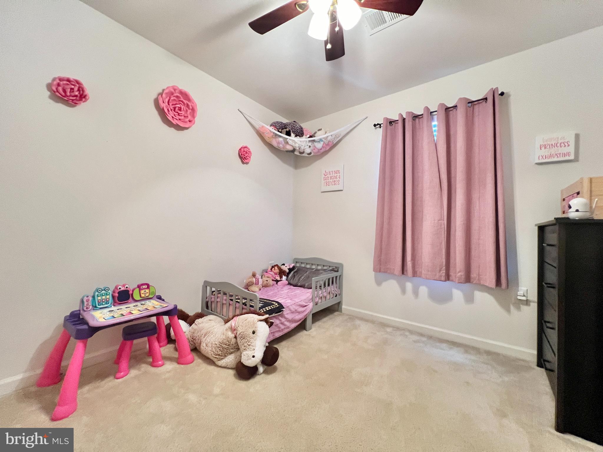 STONEBROOK VILLAGE - Residential