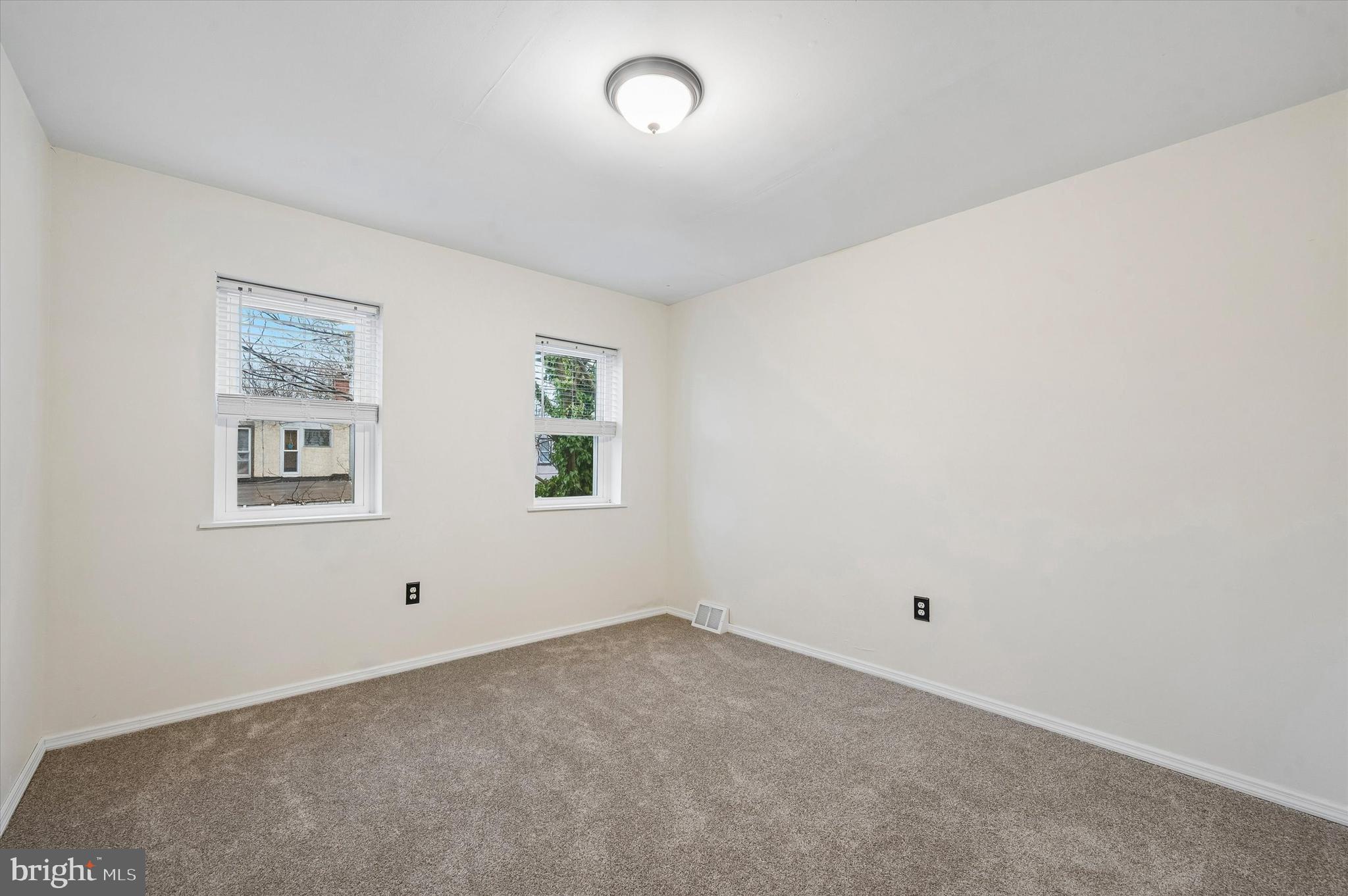 COBBS CREEK - Residential