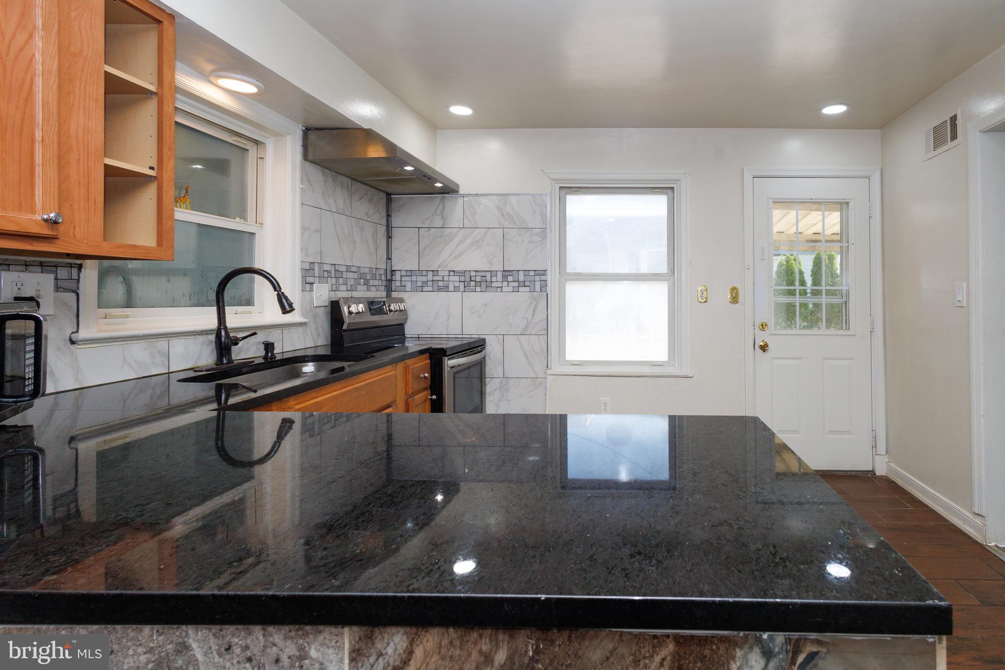 MONTGOMERY HIGHLANDS ESTATES - Residential