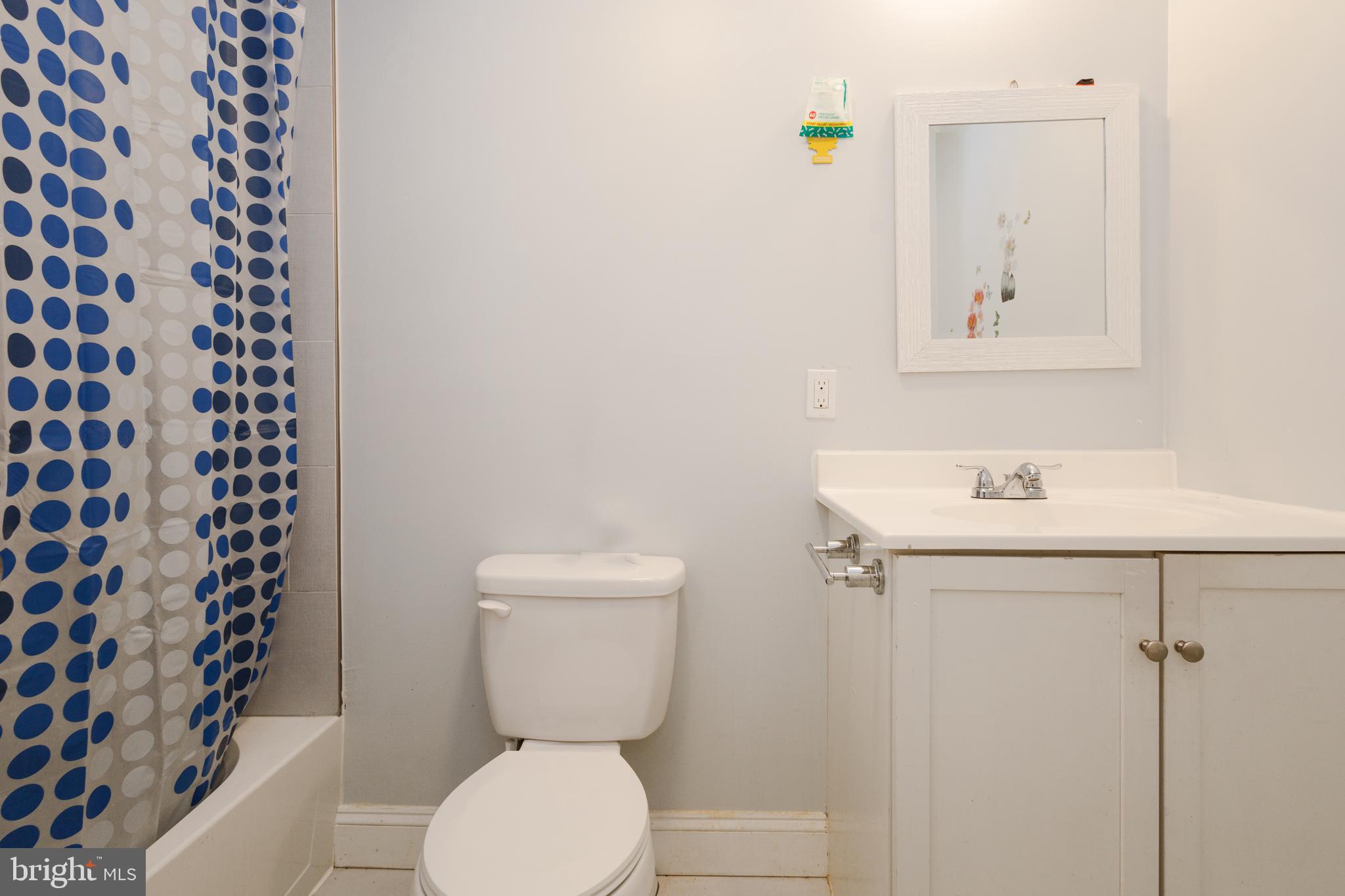 MONTGOMERY HIGHLANDS ESTATES - Residential