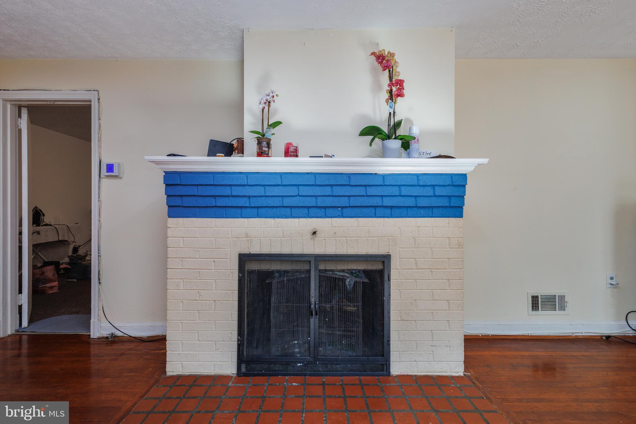 MONTGOMERY HIGHLANDS ESTATES - Residential