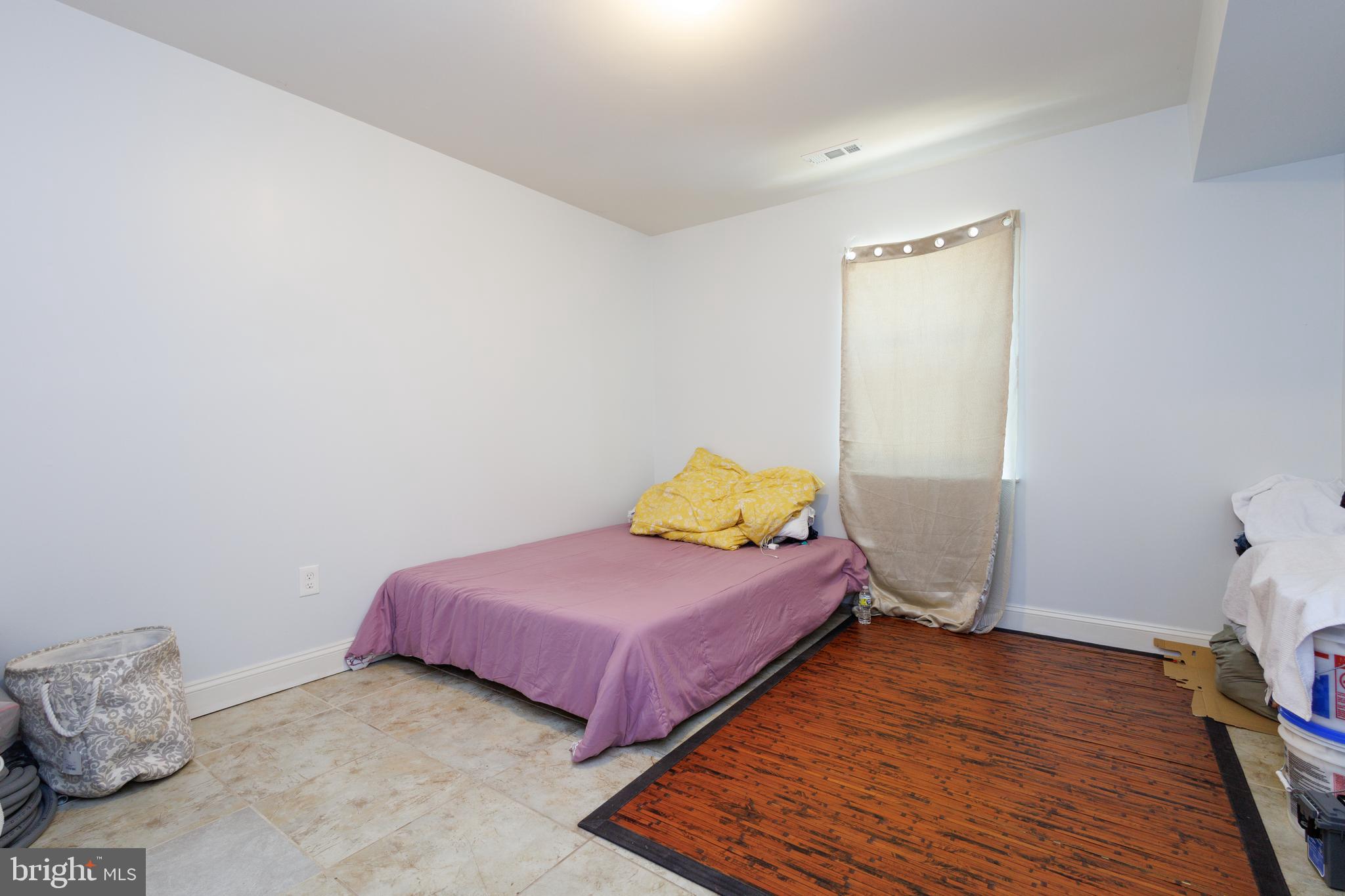 MONTGOMERY HIGHLANDS ESTATES - Residential