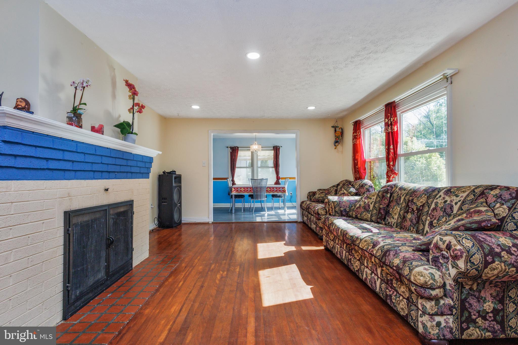 MONTGOMERY HIGHLANDS ESTATES - Residential