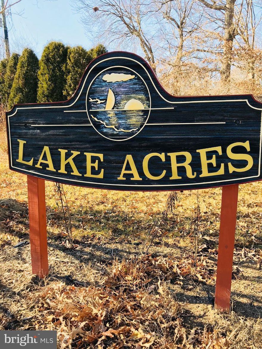 .72 acre Building lot available in established Lake Acres.  Offering a community pavilion and lake access.  Public water is available.
