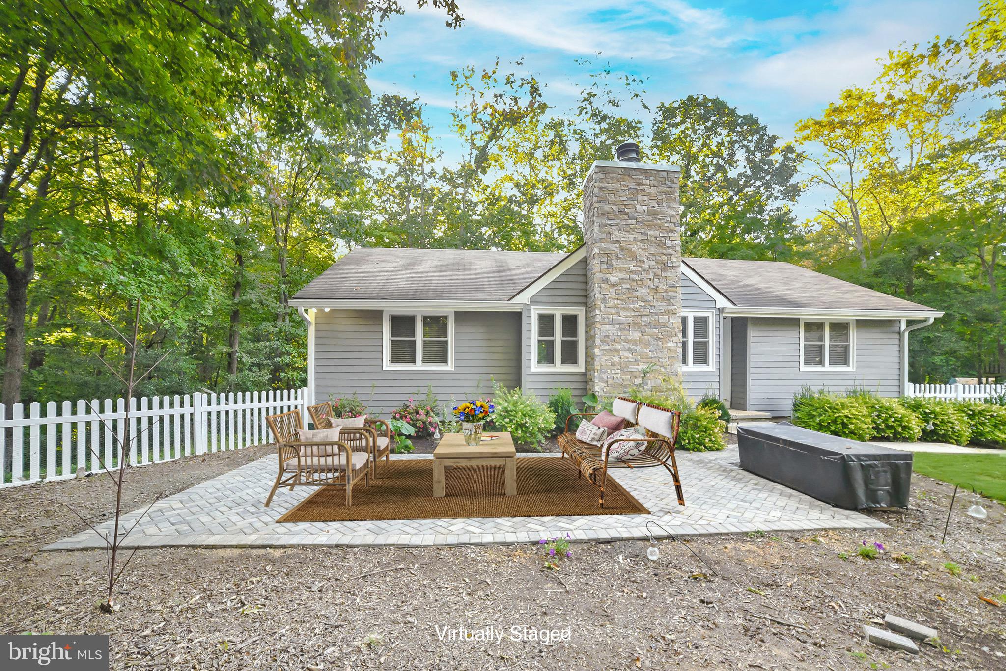 BRETON BAY - Residential