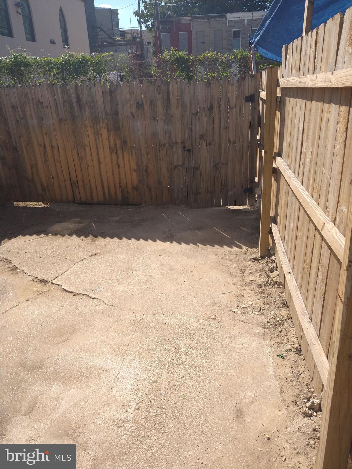 JOHNSTON SQUARE - Residential