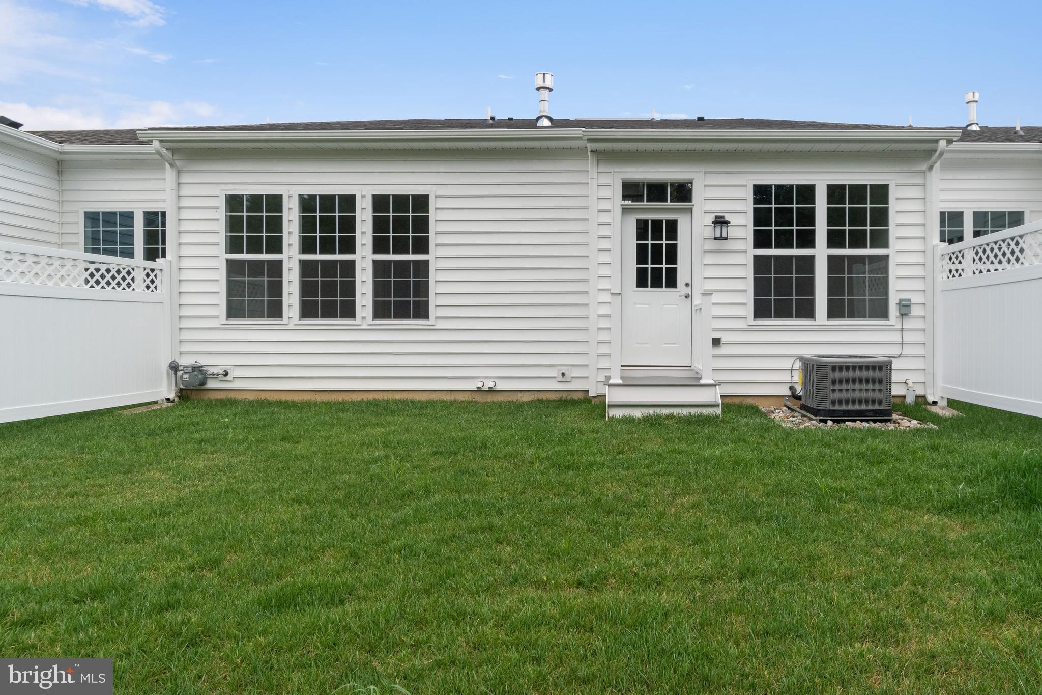 BAY BRIDGE COVE - Residential Lease