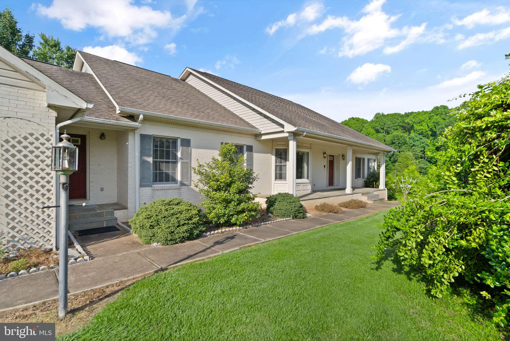 HYNSON KNOLLS - Residential