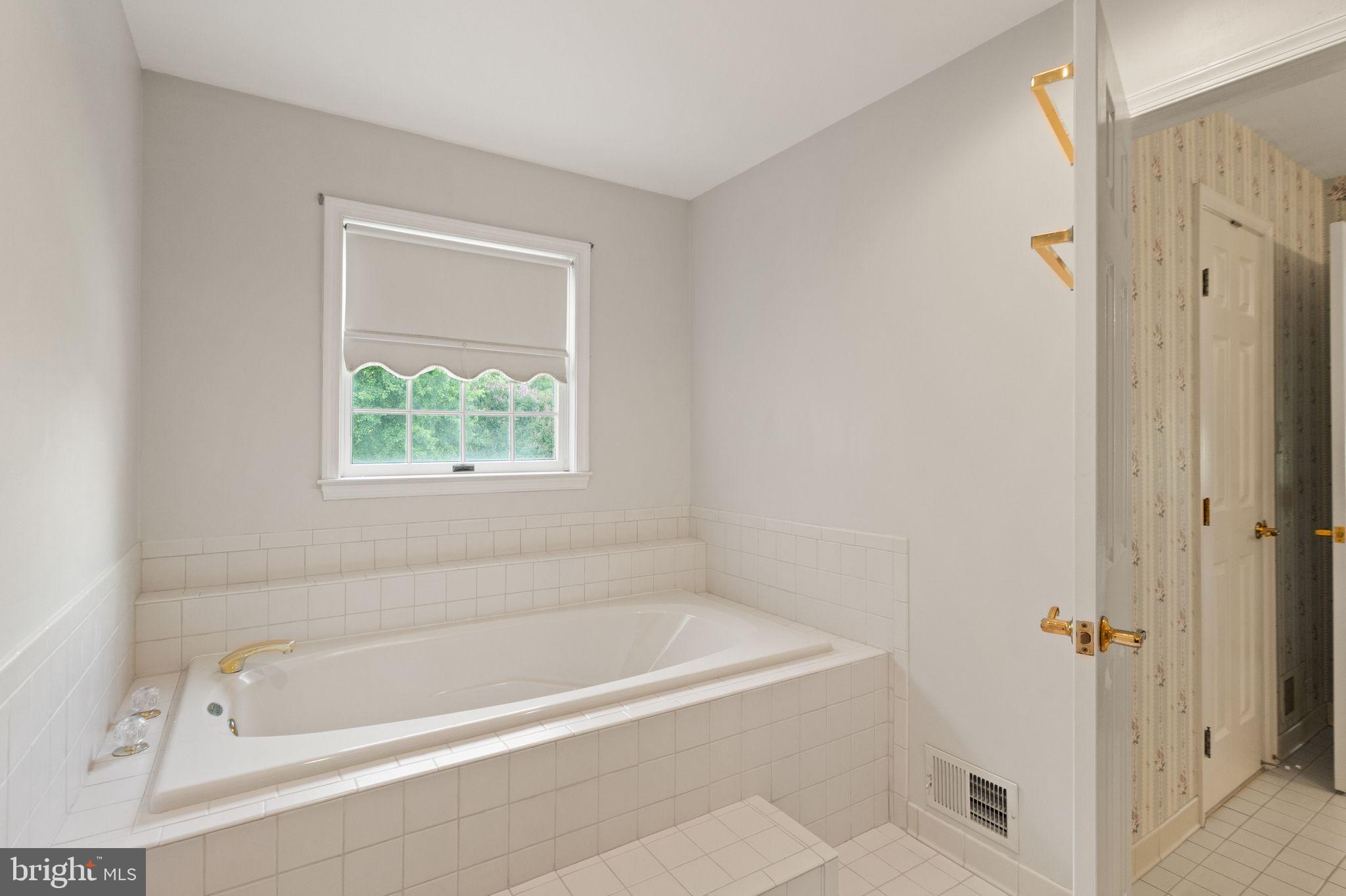 HYNSON KNOLLS - Residential