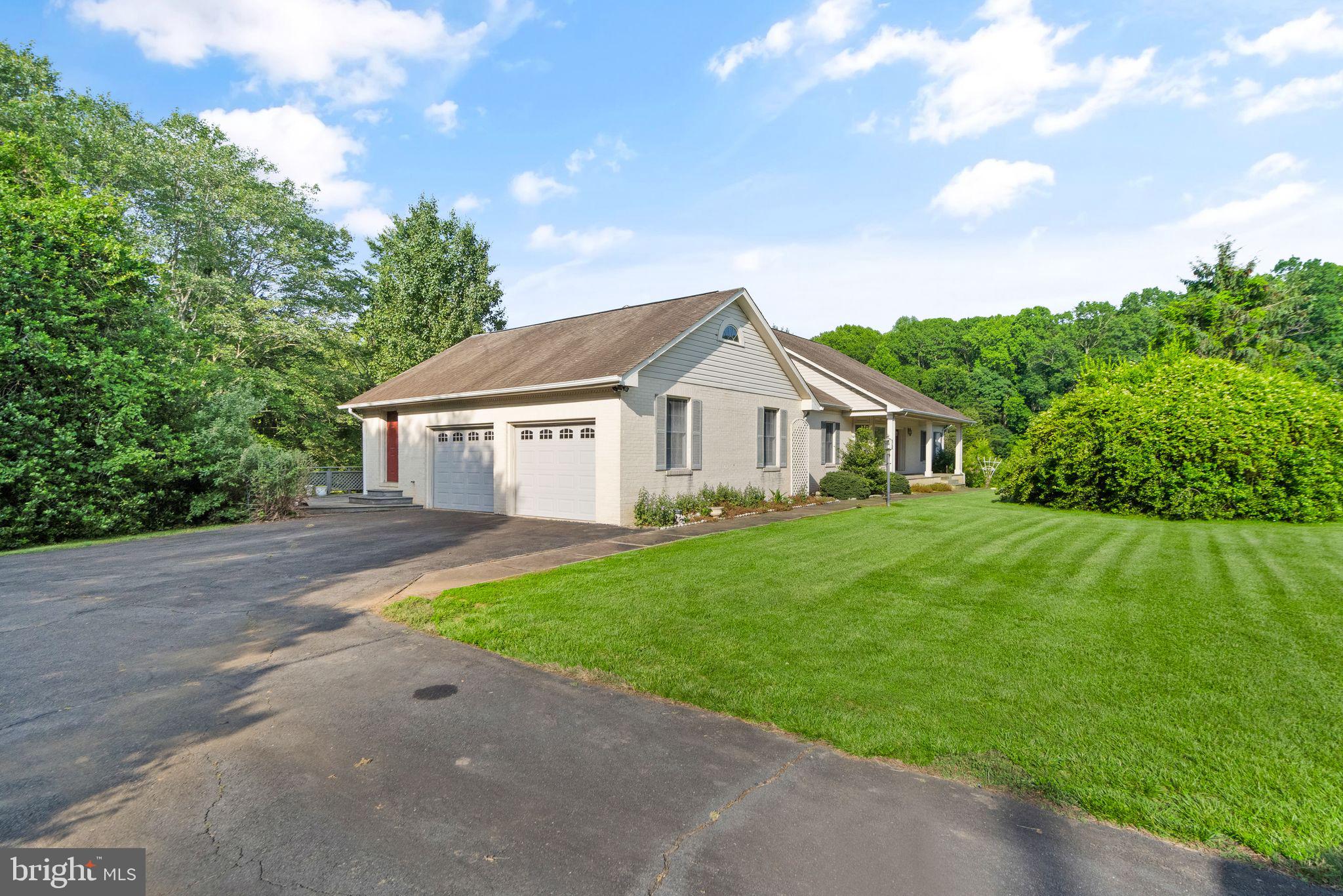 HYNSON KNOLLS - Residential