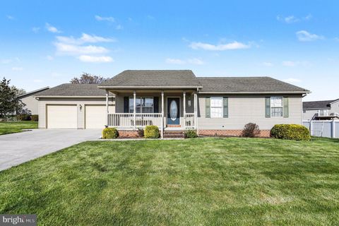 Photo of 175 Branch Circle, EAST BERLIN, PA 17316 (MLS # PAAD2022718)