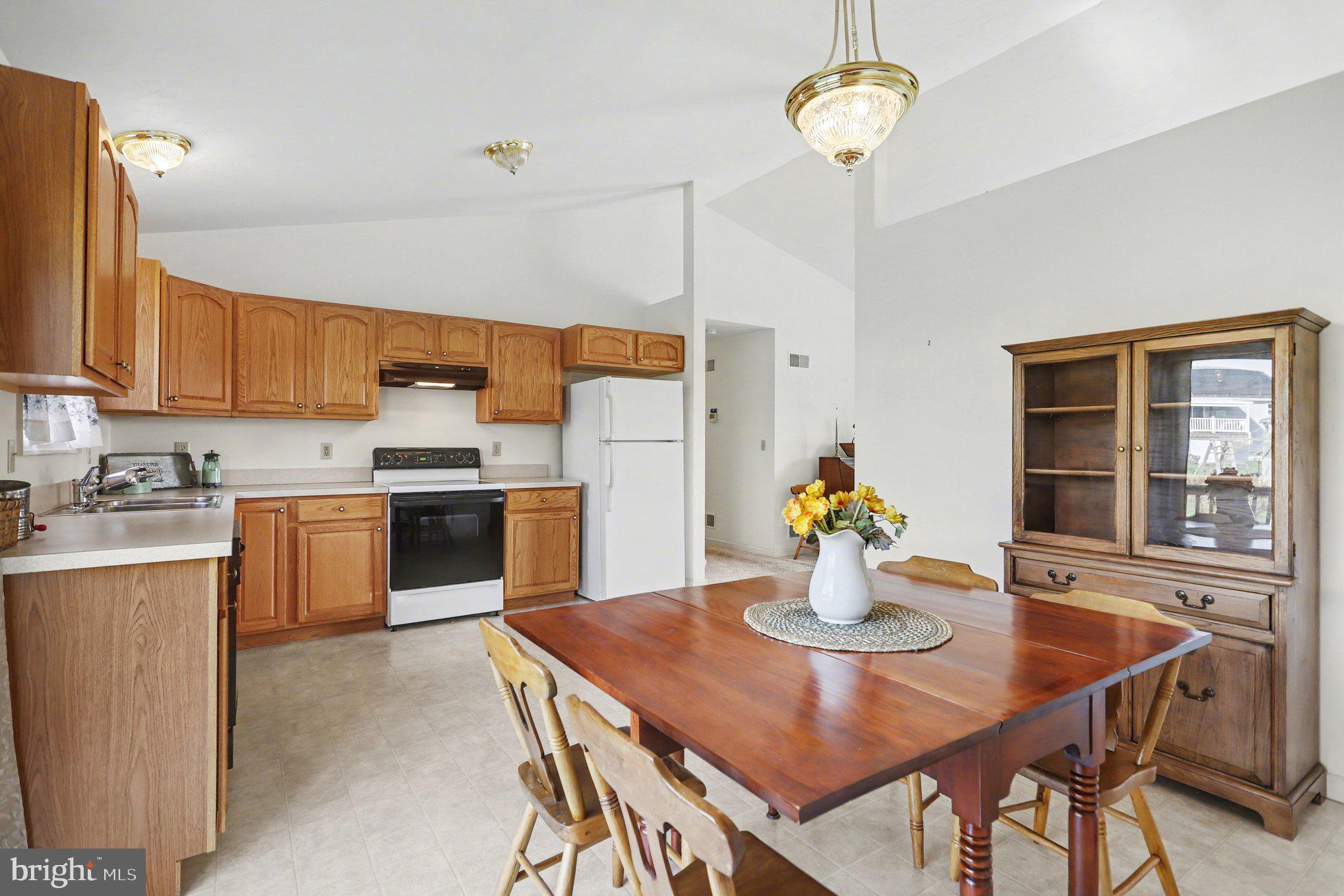 BEAVER COLONY - Residential