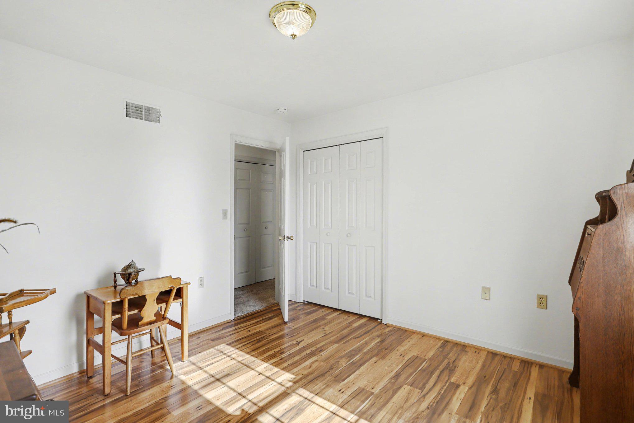 BEAVER COLONY - Residential