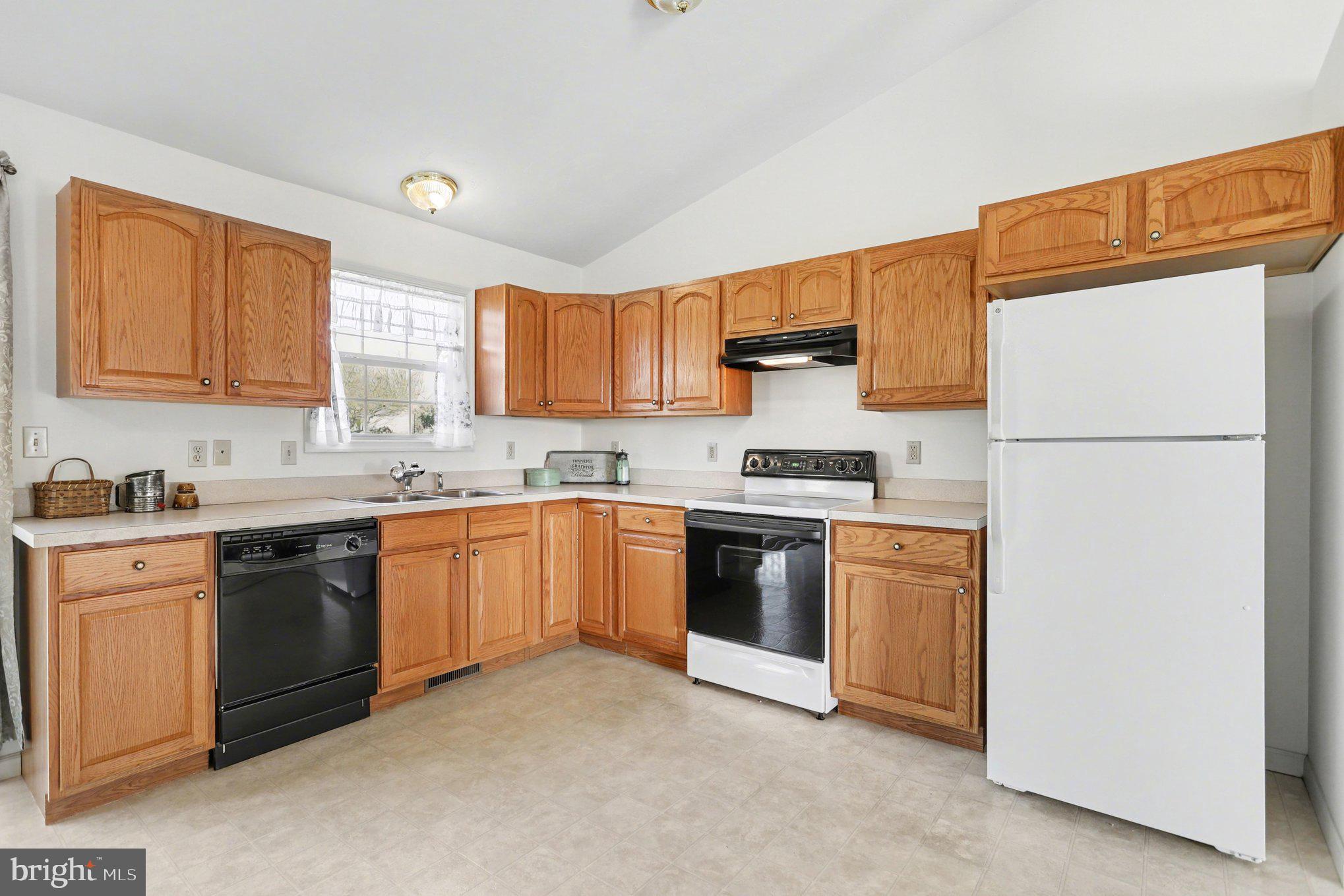 BEAVER COLONY - Residential