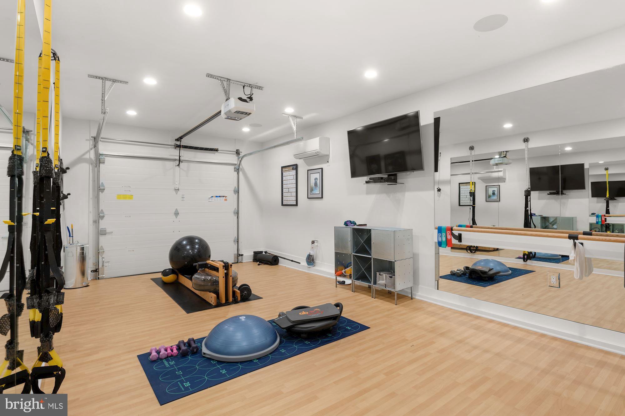 BAYBERRY HILL - Residential