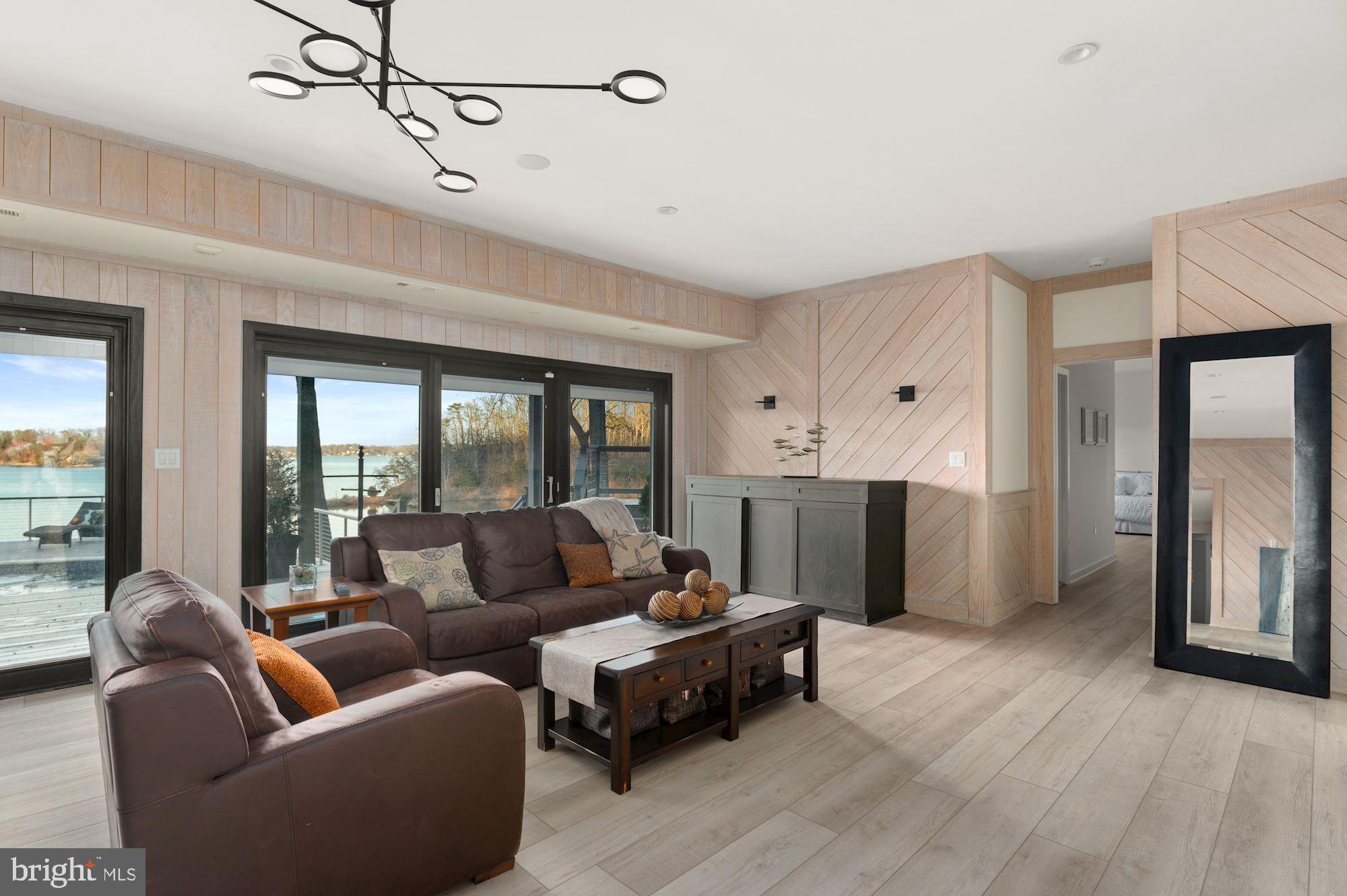 BAYBERRY HILL - Residential