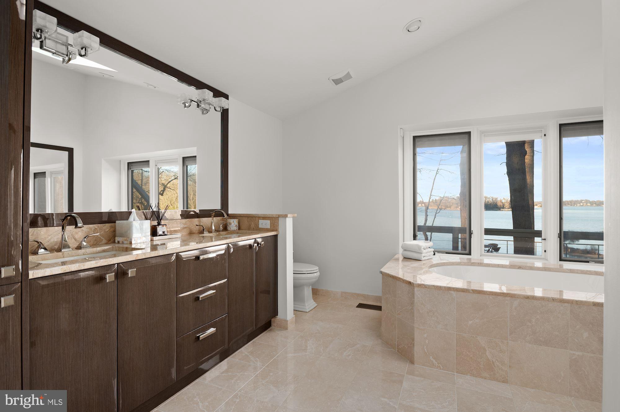 BAYBERRY HILL - Residential