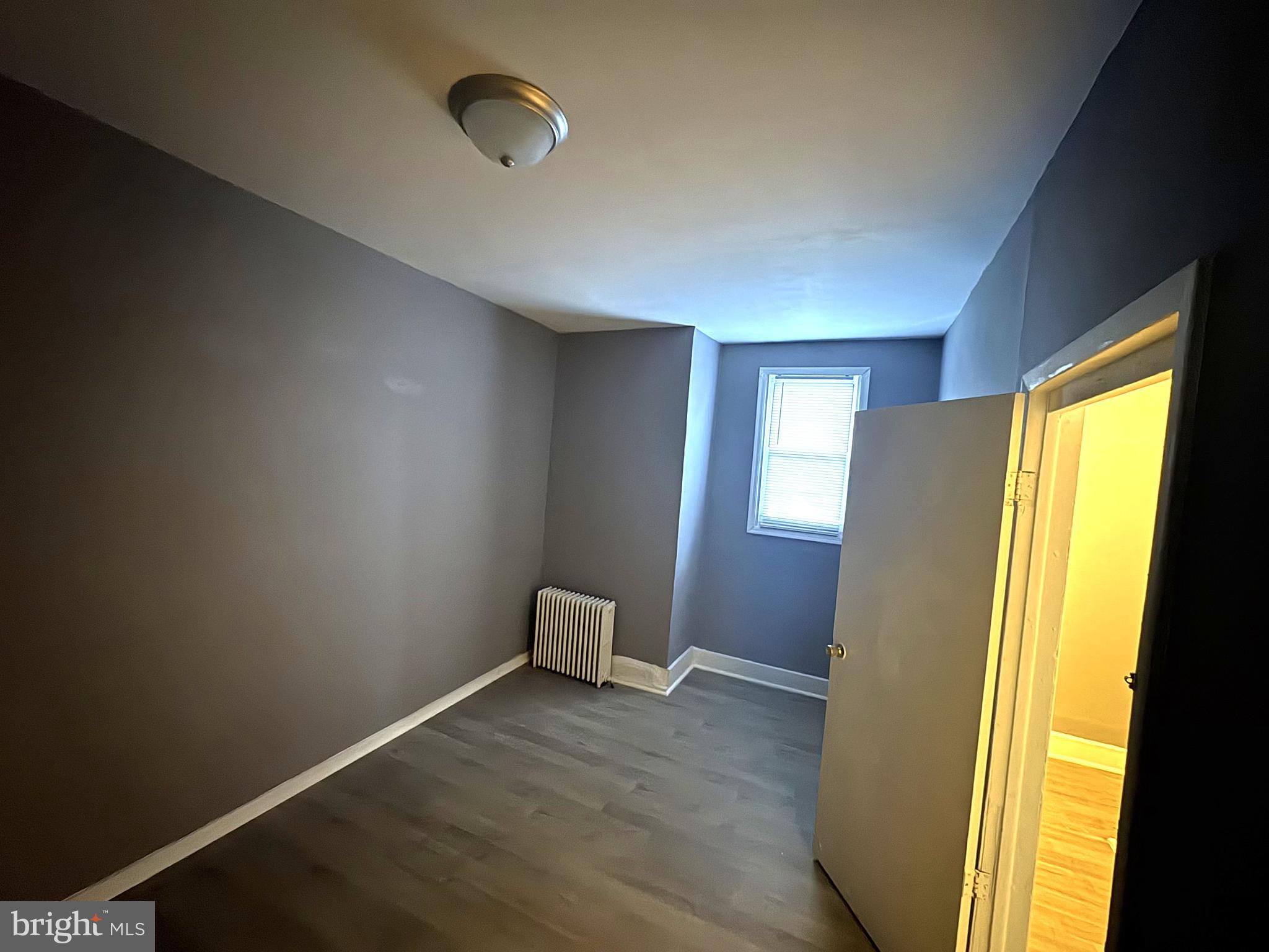 3412 N FRONT STREET 2ND FLOOR