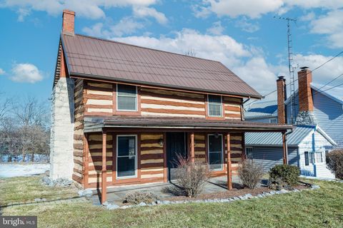 36 RUNNYMEADE ROAD BUNKER HILL WV 25413