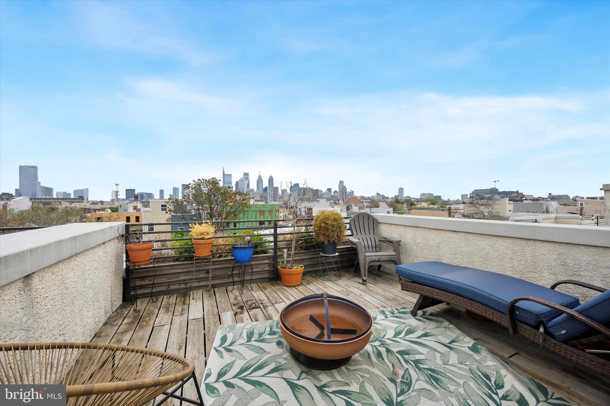 POINT BREEZE - Residential