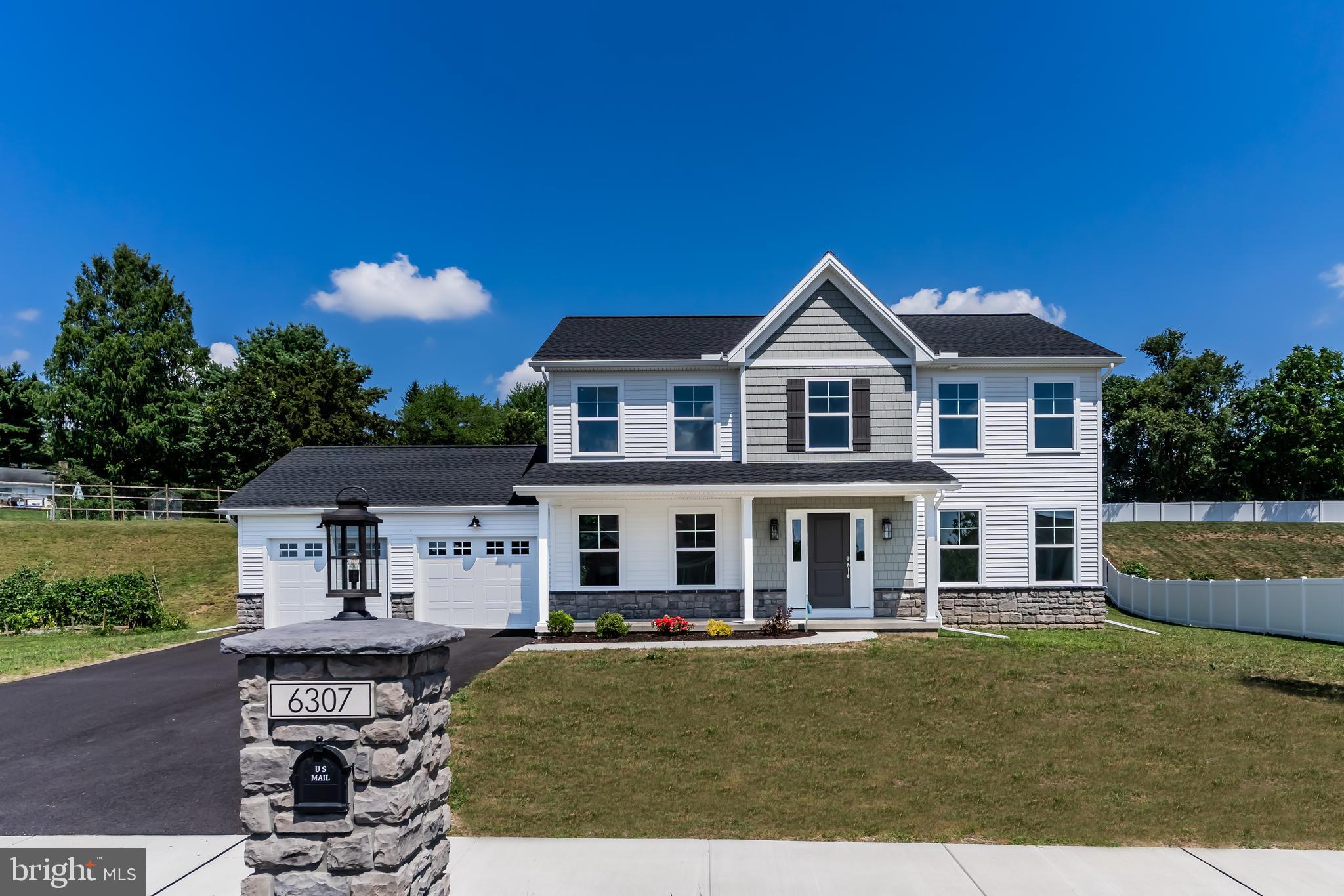 MAIDEN CREEK - Residential