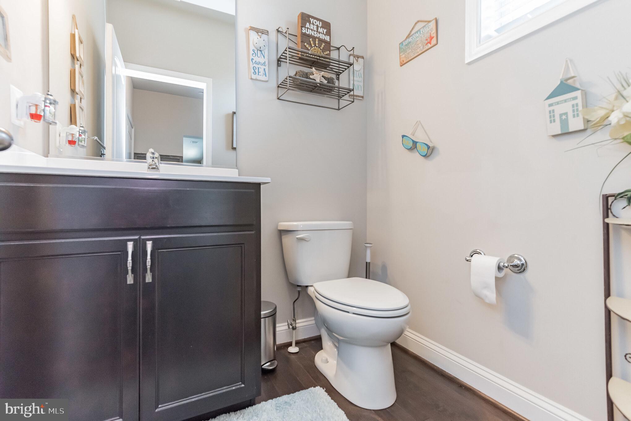 SAUNDERS POINT - Residential