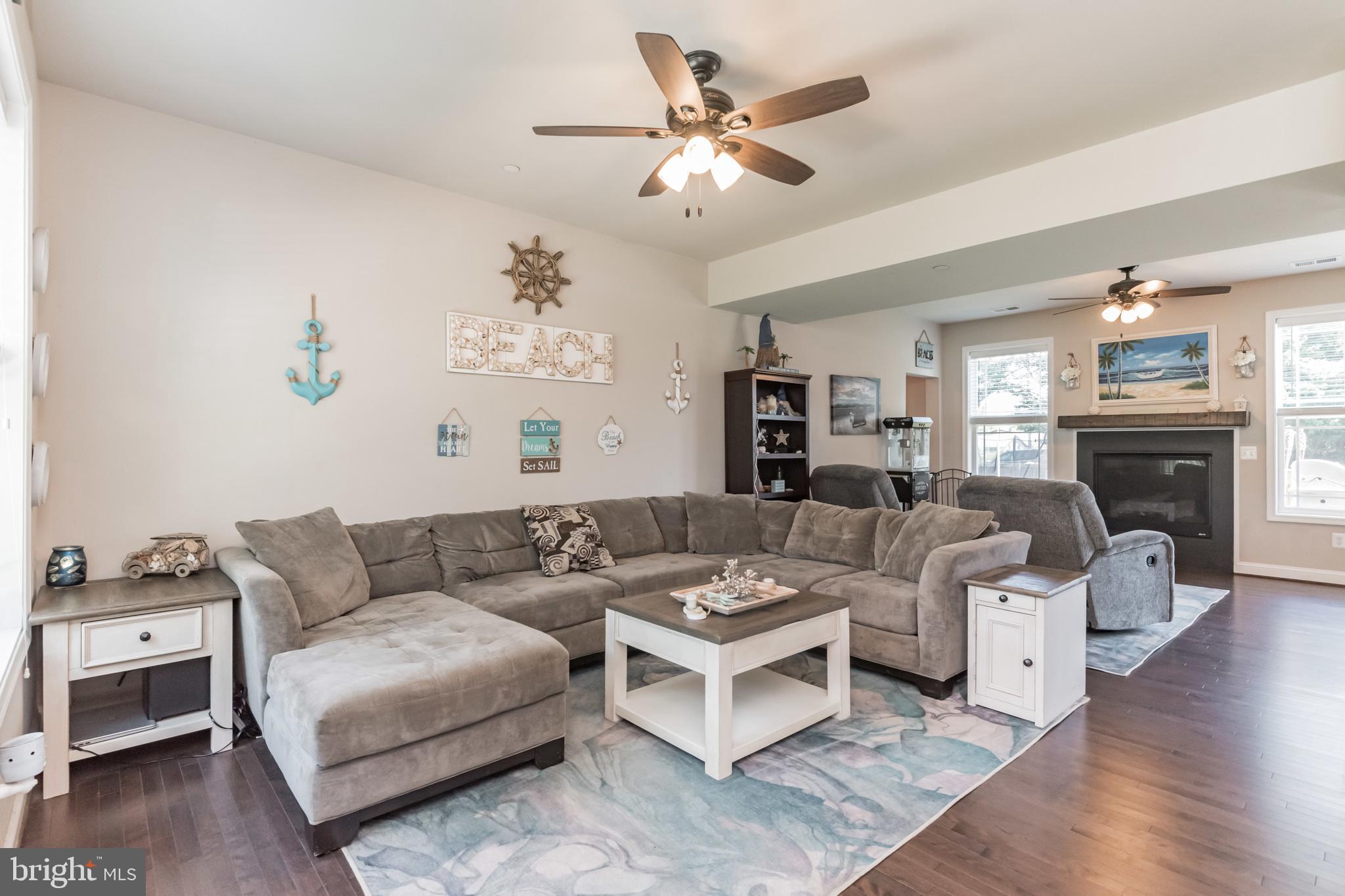 SAUNDERS POINT - Residential