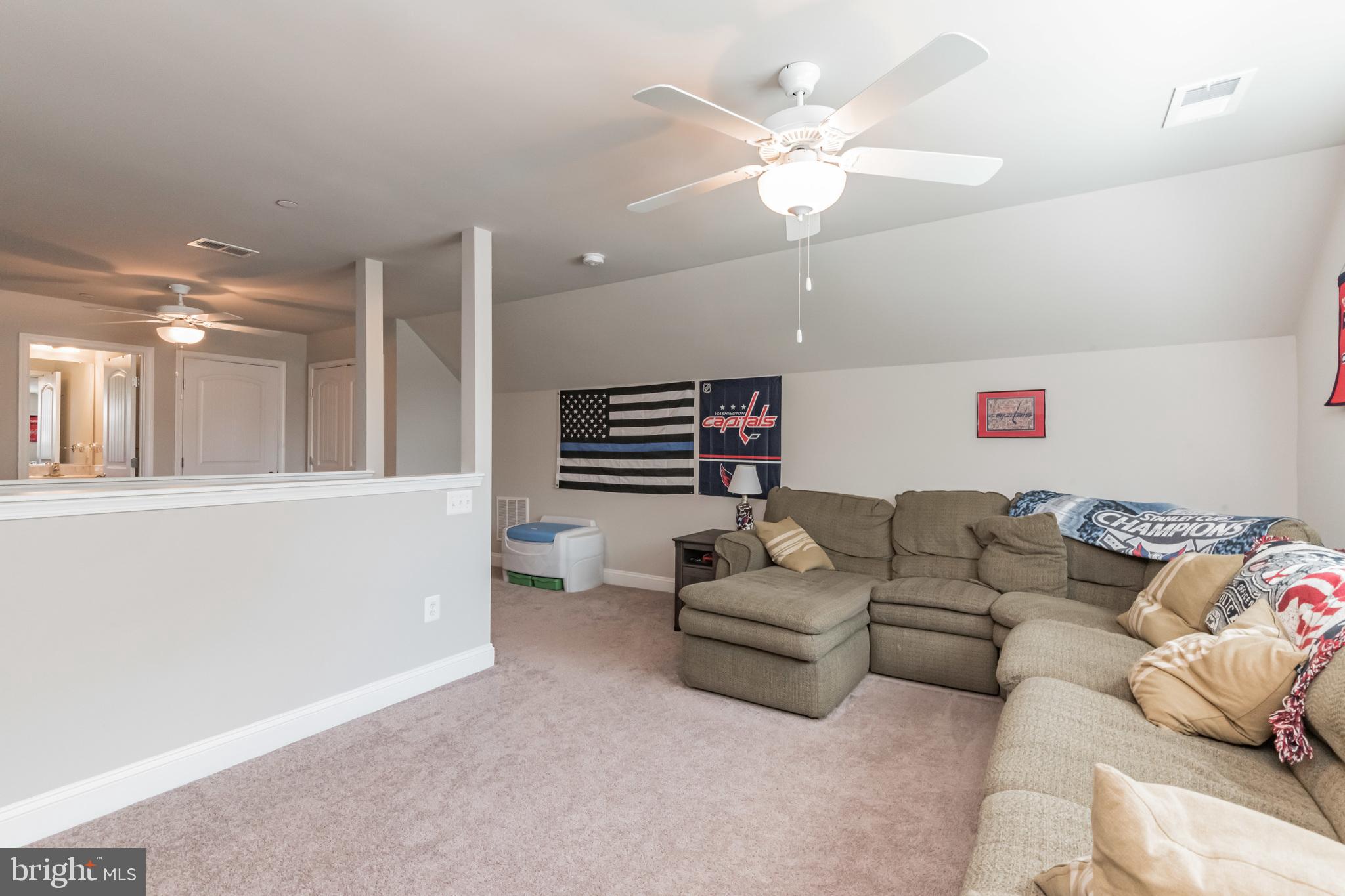 SAUNDERS POINT - Residential