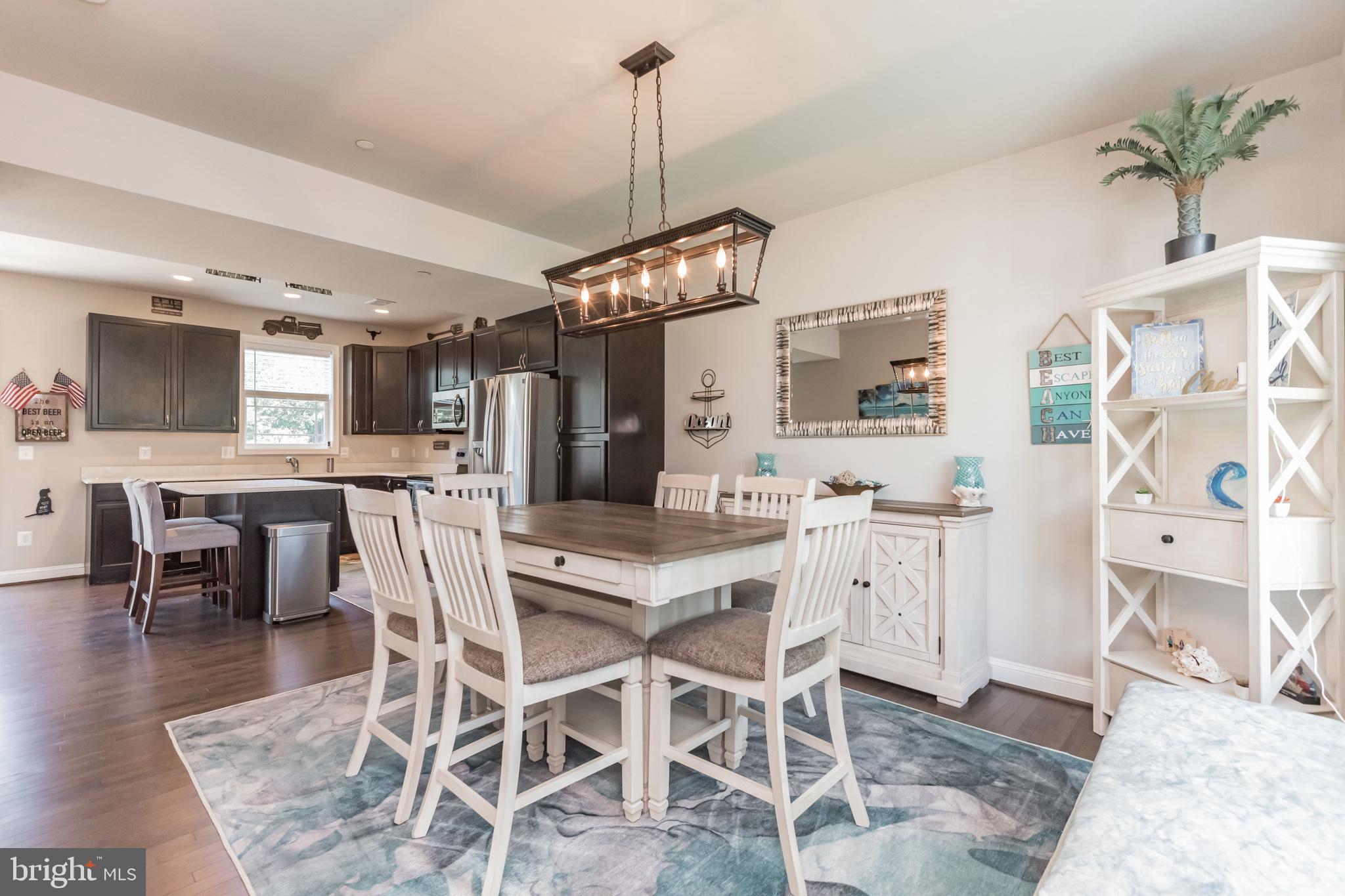 SAUNDERS POINT - Residential