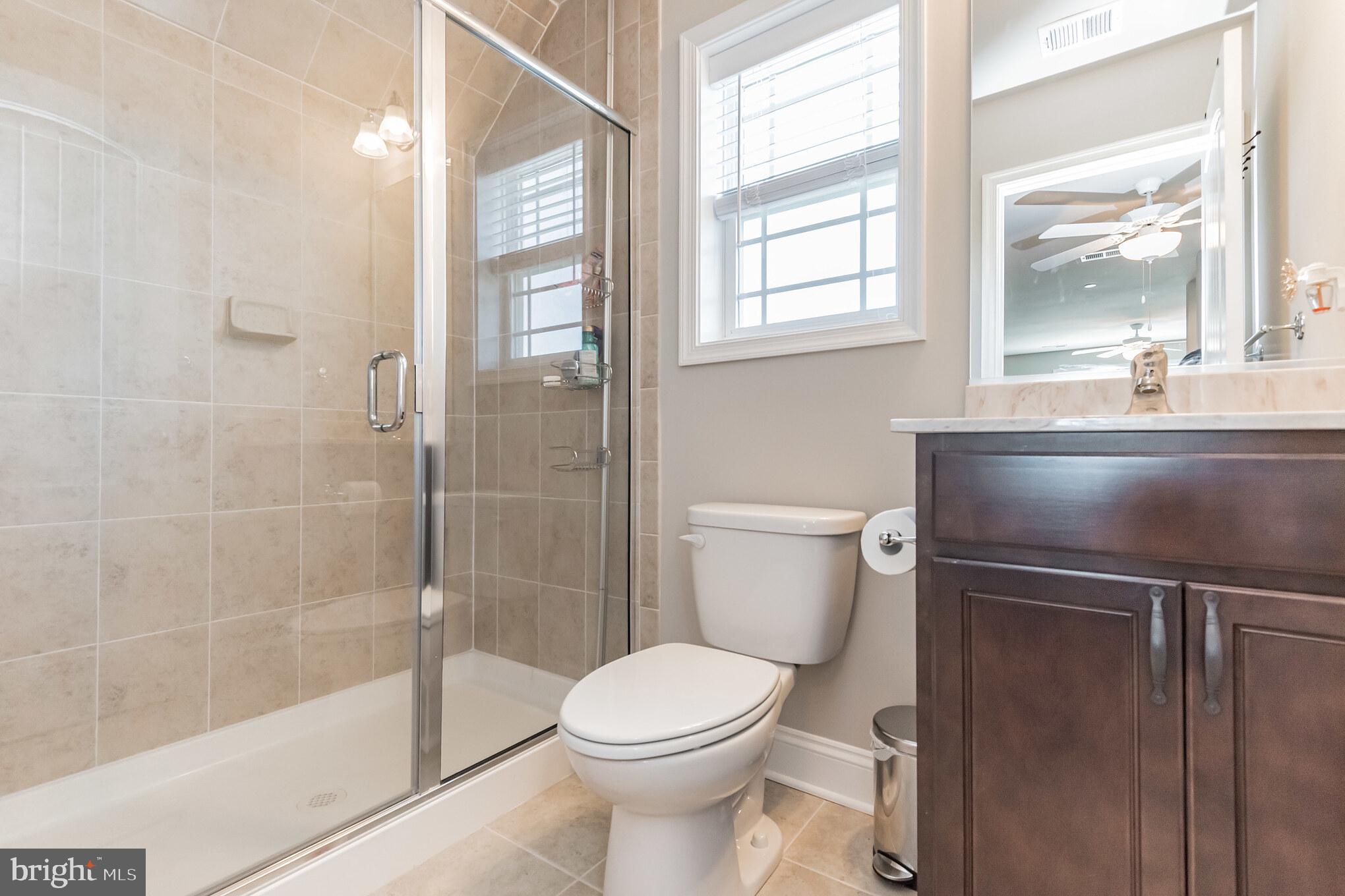 SAUNDERS POINT - Residential