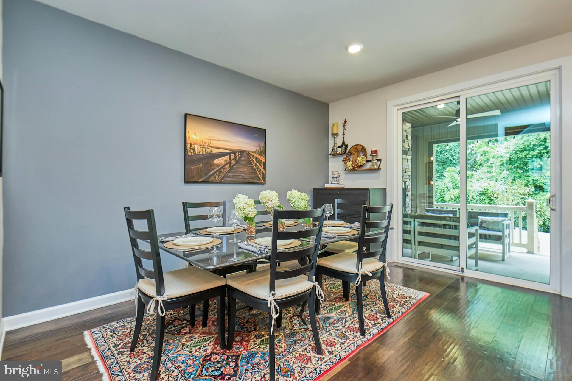 METRO ROW - Residential Lease