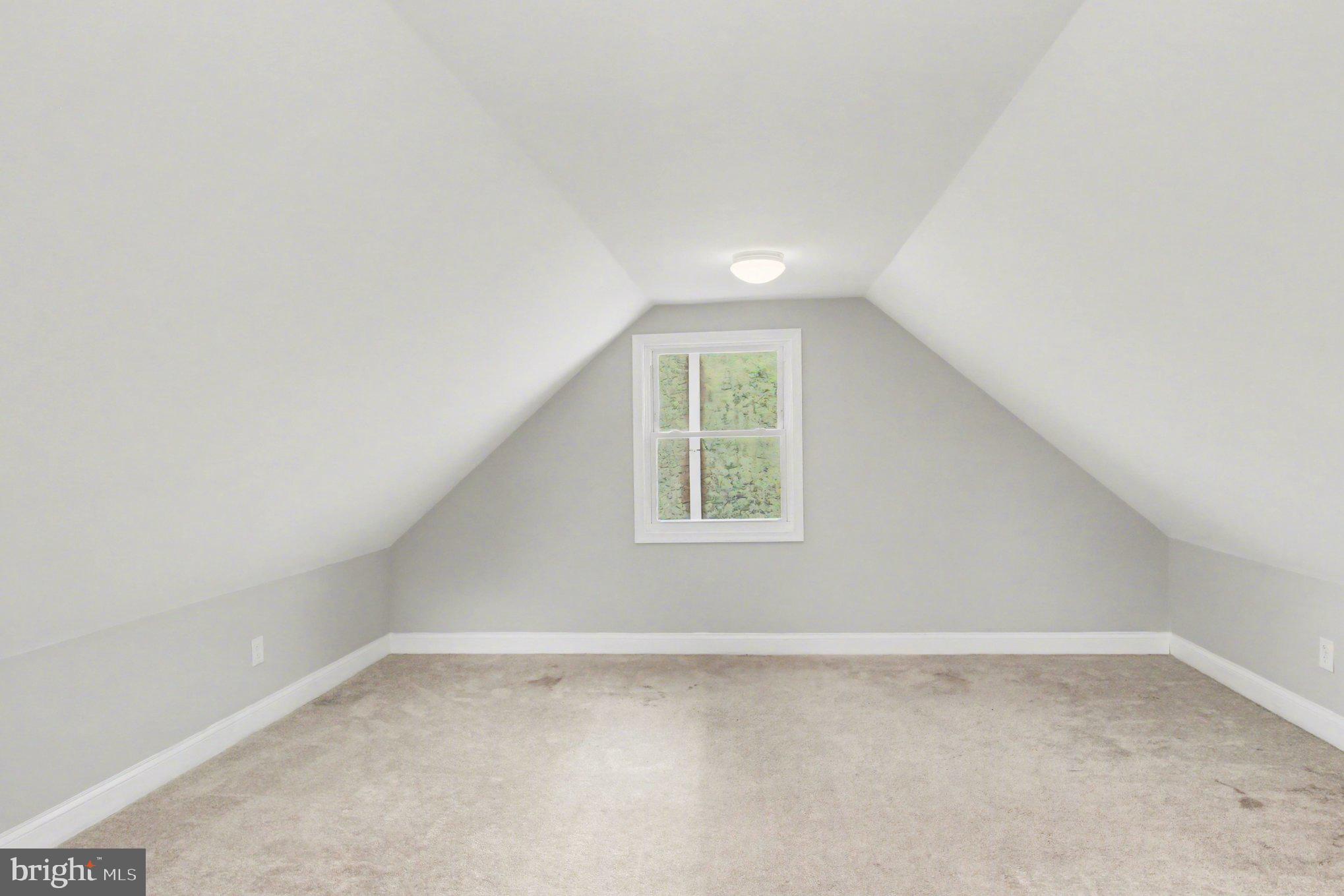 GLENSIDE - Residential