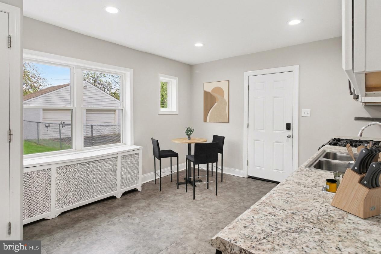 GLENSIDE - Residential