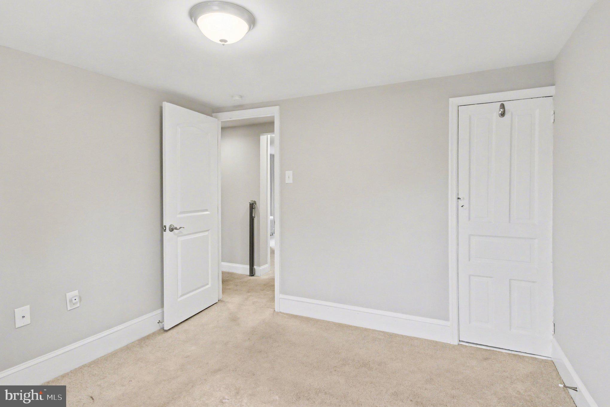 GLENSIDE - Residential